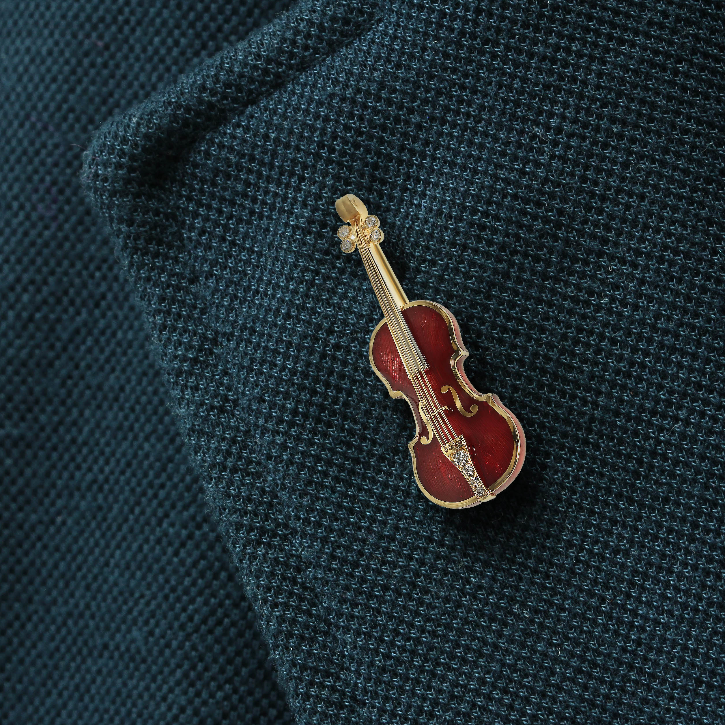 Enamel, Diamonds 18K Yellow Gold Mini Violin Brown Brooch, Brs 0267-10