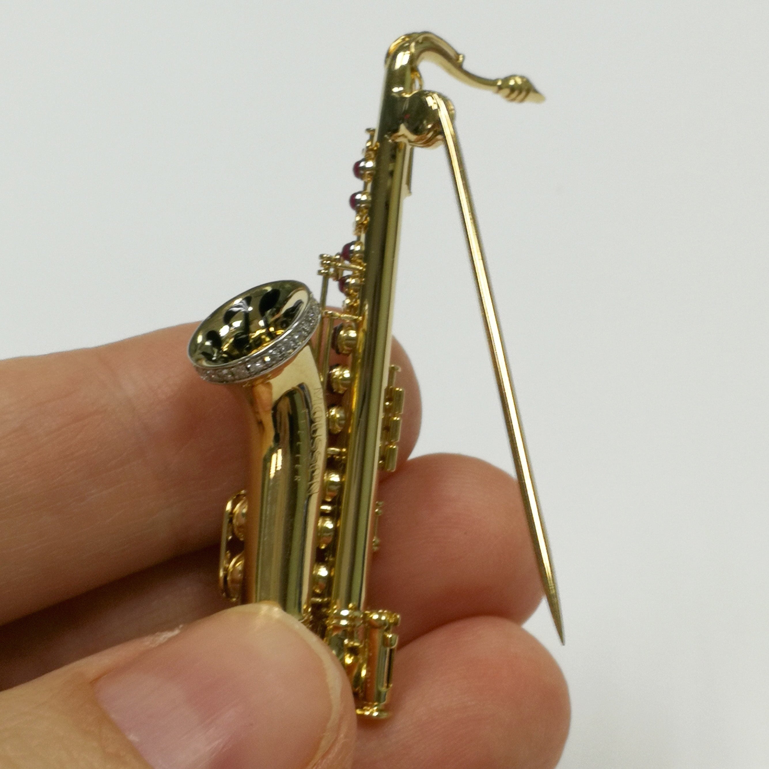 Ruby, Diamonds, Enamel 18K Yellow Gold Saxophone Brooch, Brs 0267-4
