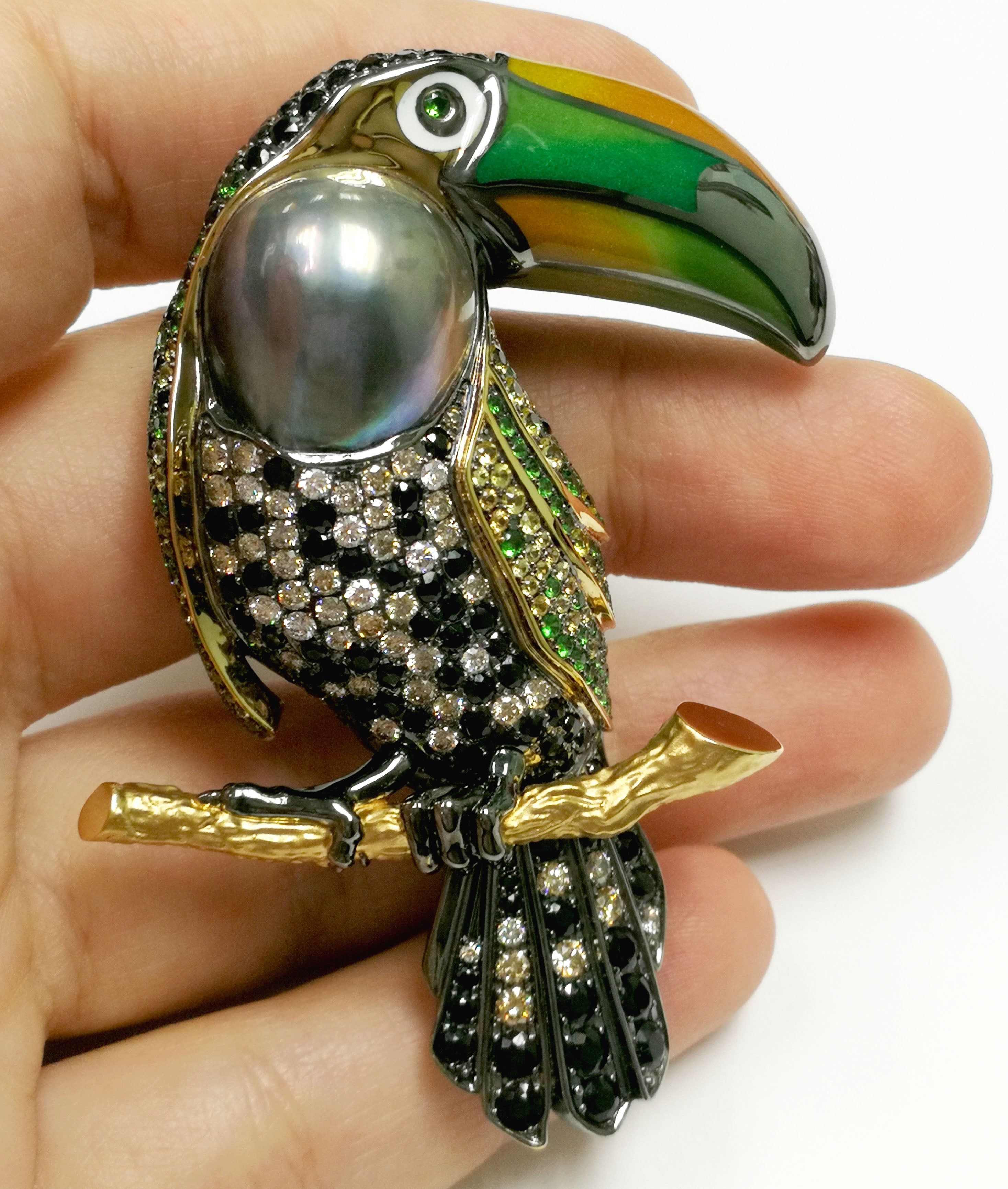 Tahiti Pearl, Enamel, Sapphires, Tsavorites, Diamonds 18K Yellow Gold Tucano Brooch, Brs 0300-0