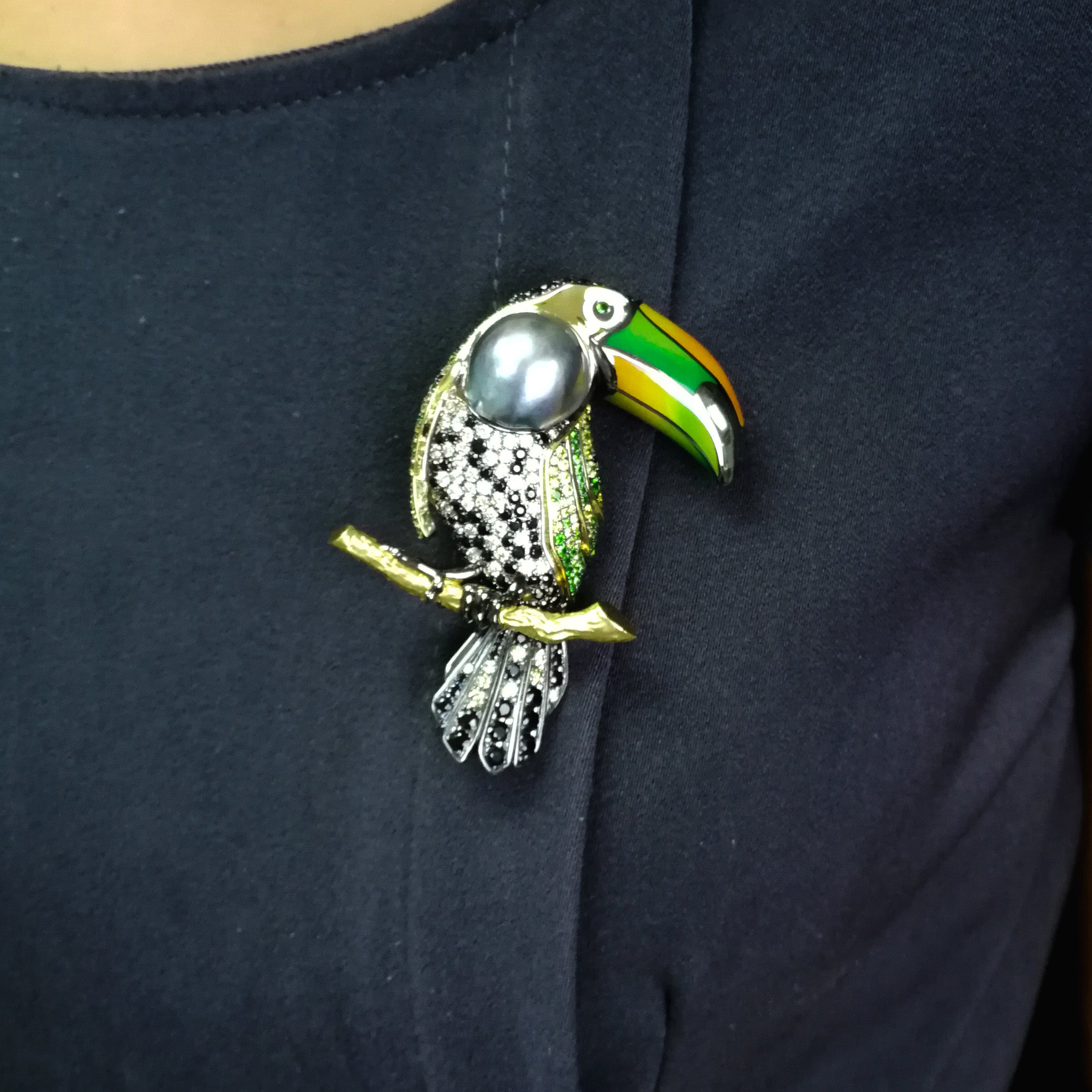 Tahiti Pearl, Enamel, Sapphires, Tsavorites, Diamonds 18K Yellow Gold Tucano Brooch, Brs 0300-0