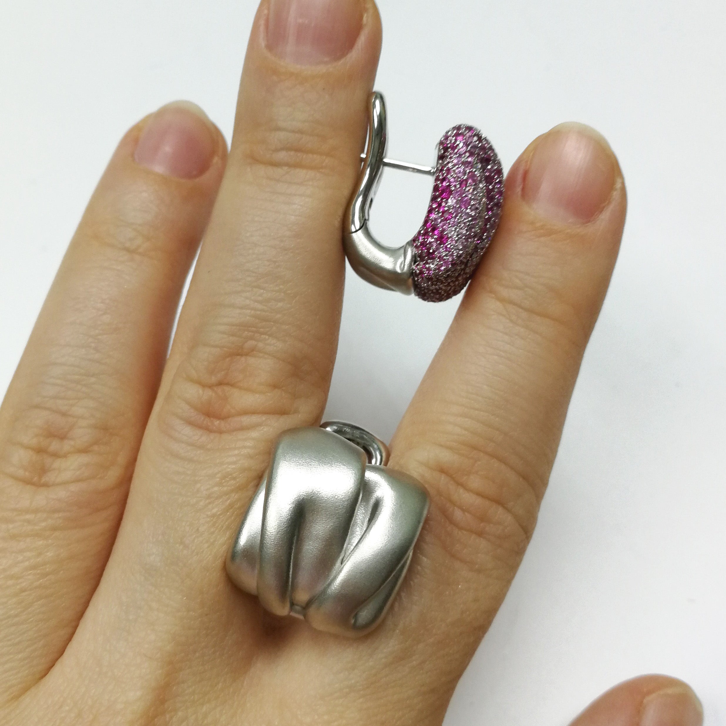Pink Sapphires, Diamonds 18K White Gold Earrings, E 0132-1