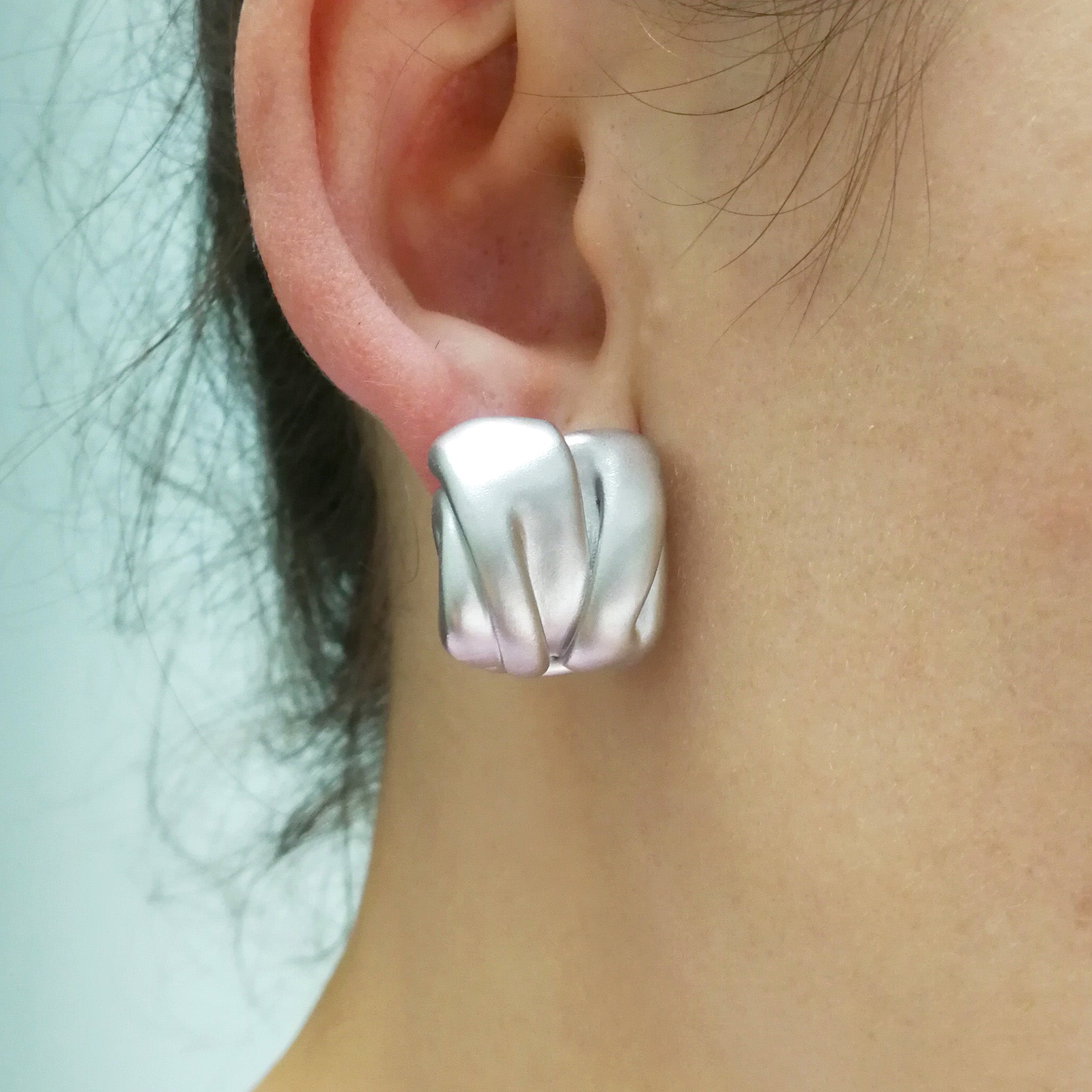 Pink Sapphires, Diamonds 18K White Gold Earrings, E 0132-1