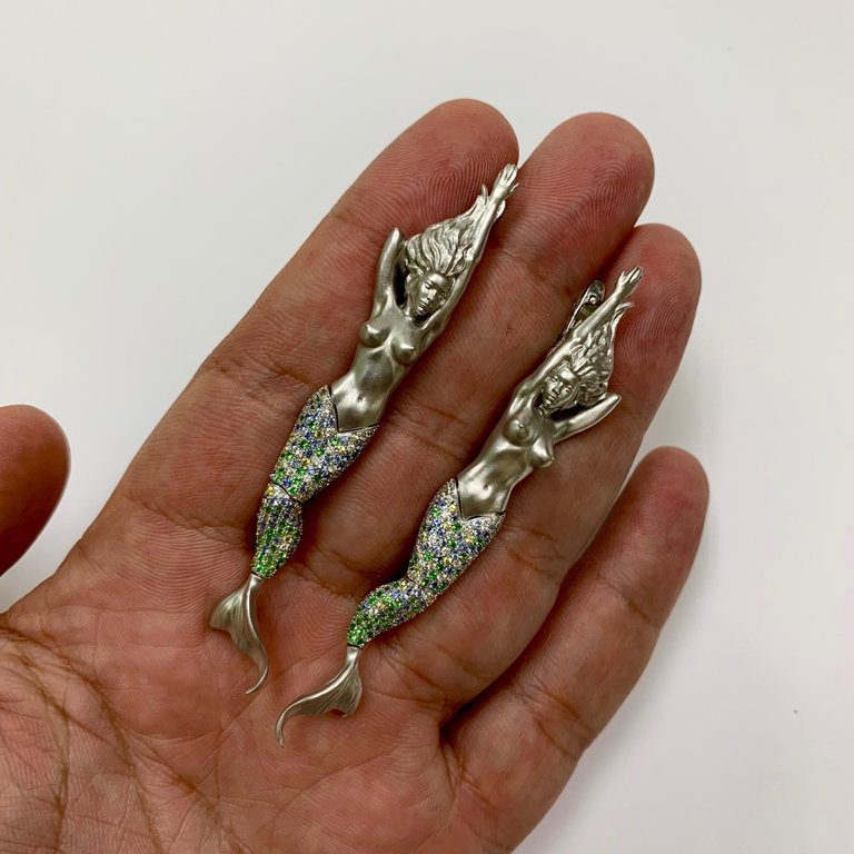 Sapphires, Tsavorites, Diamonds 18K White Gold Earrings, E 0163-0