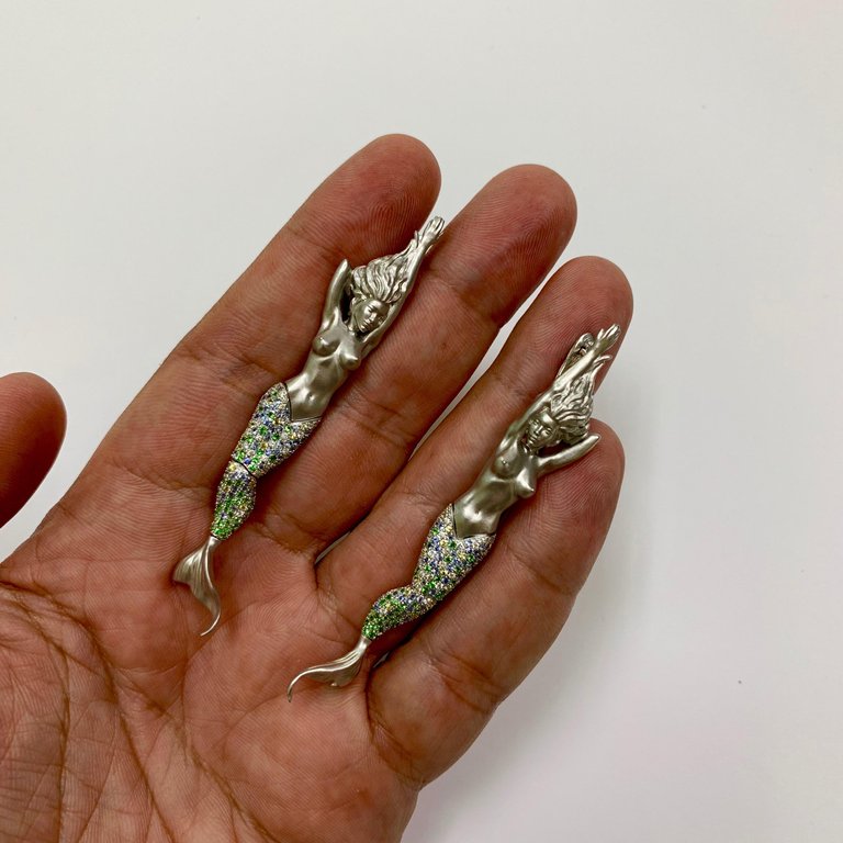 Sapphires, Tsavorites, Diamonds 18K White Gold Earrings, E 0163-0