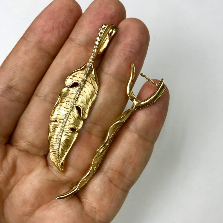 Champagne Diamonds, 18K Yellow Gold Leaf Earrings, E 0164-0