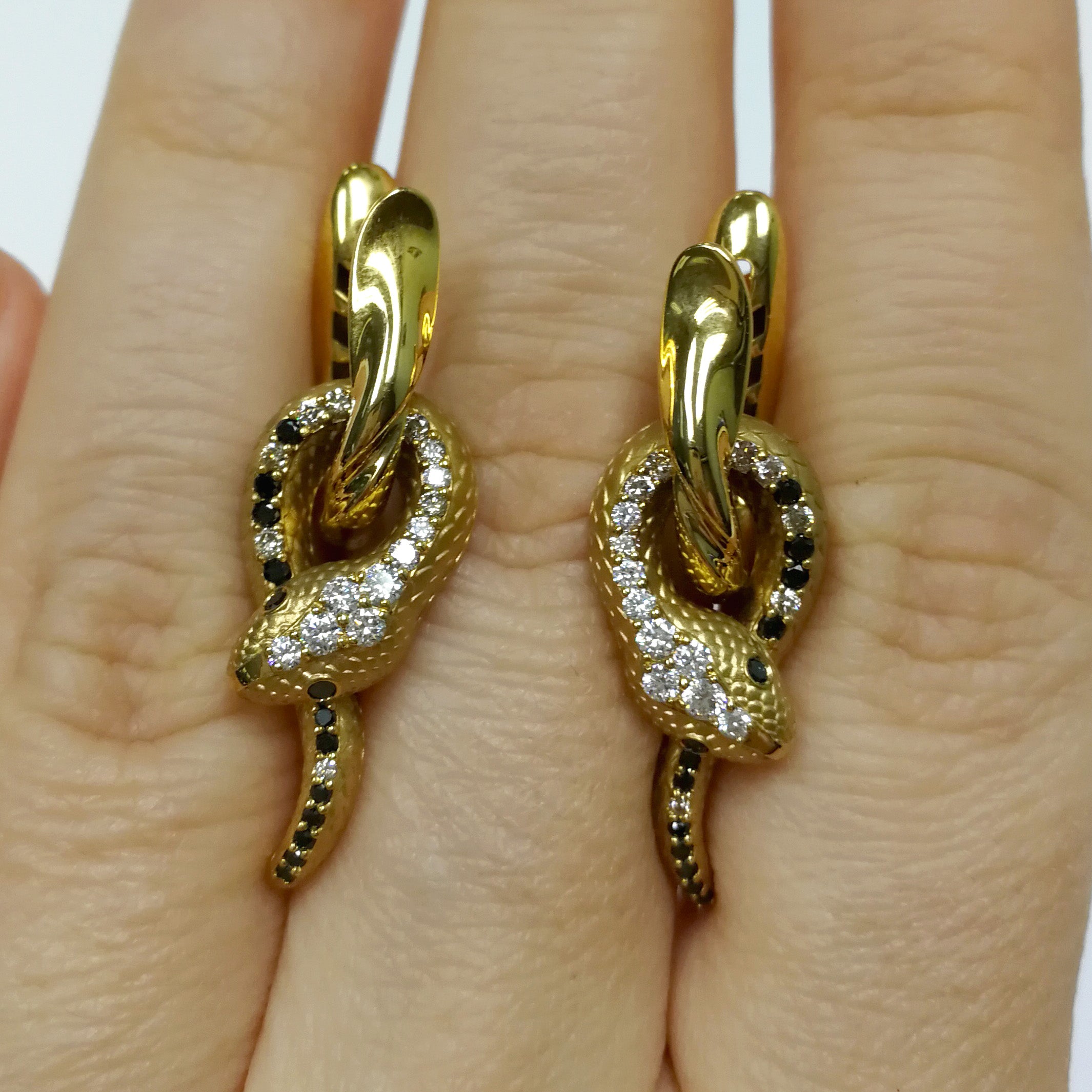 Diamonds 18K Yellow Gold Snake Earrings, E 0188-0