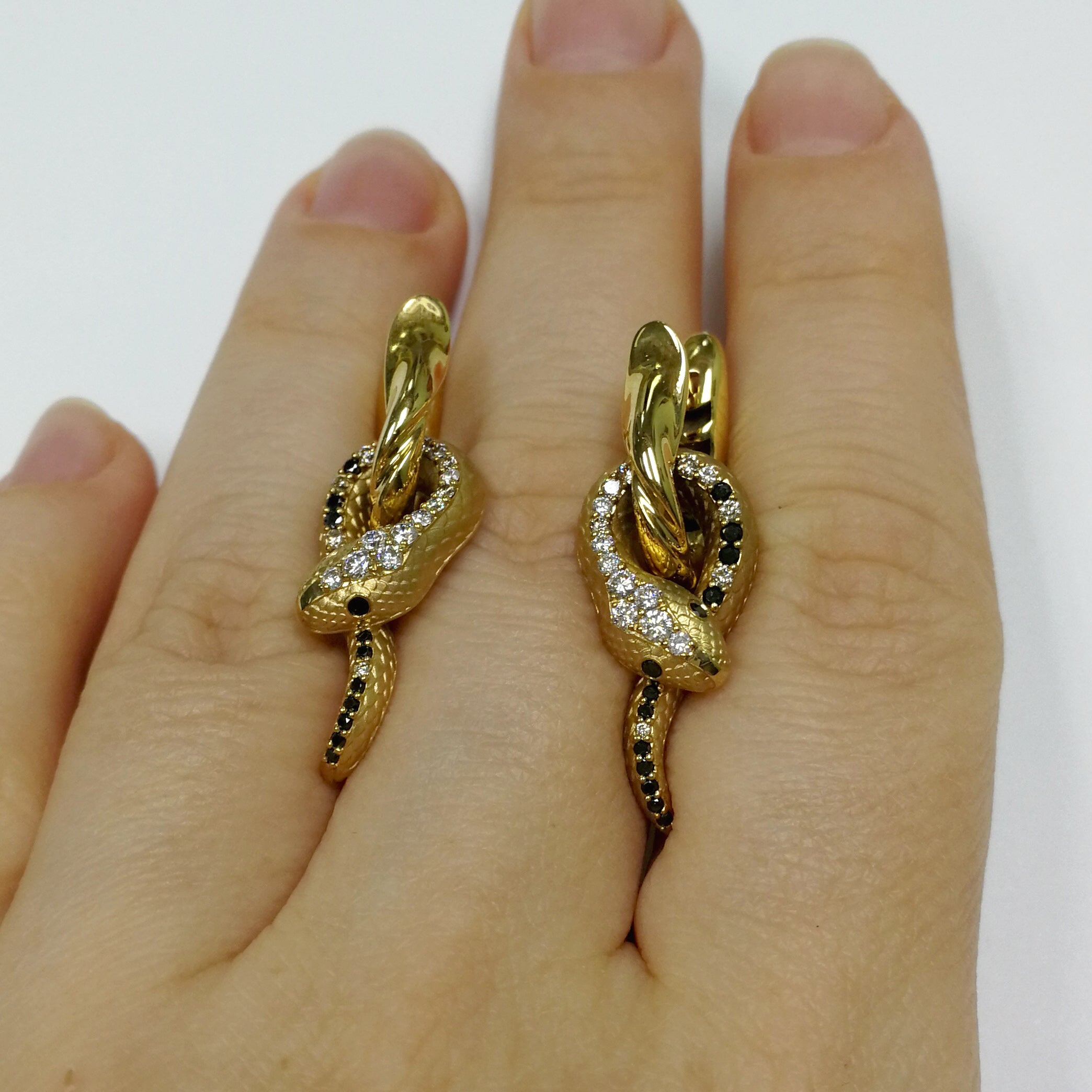 Diamonds 18K Yellow Gold Snake Earrings, E 0188-0