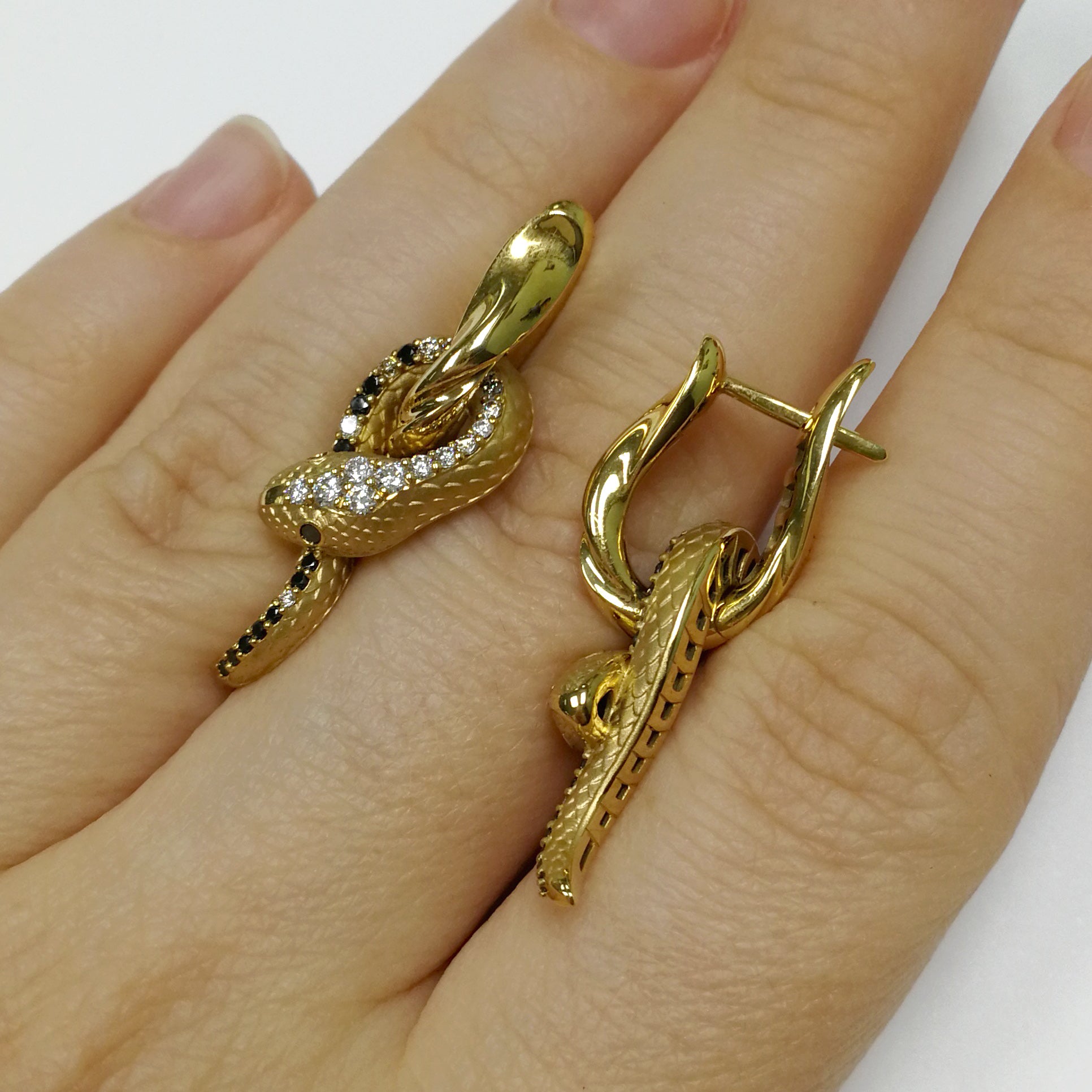 Diamonds 18K Yellow Gold Snake Earrings, E 0188-0