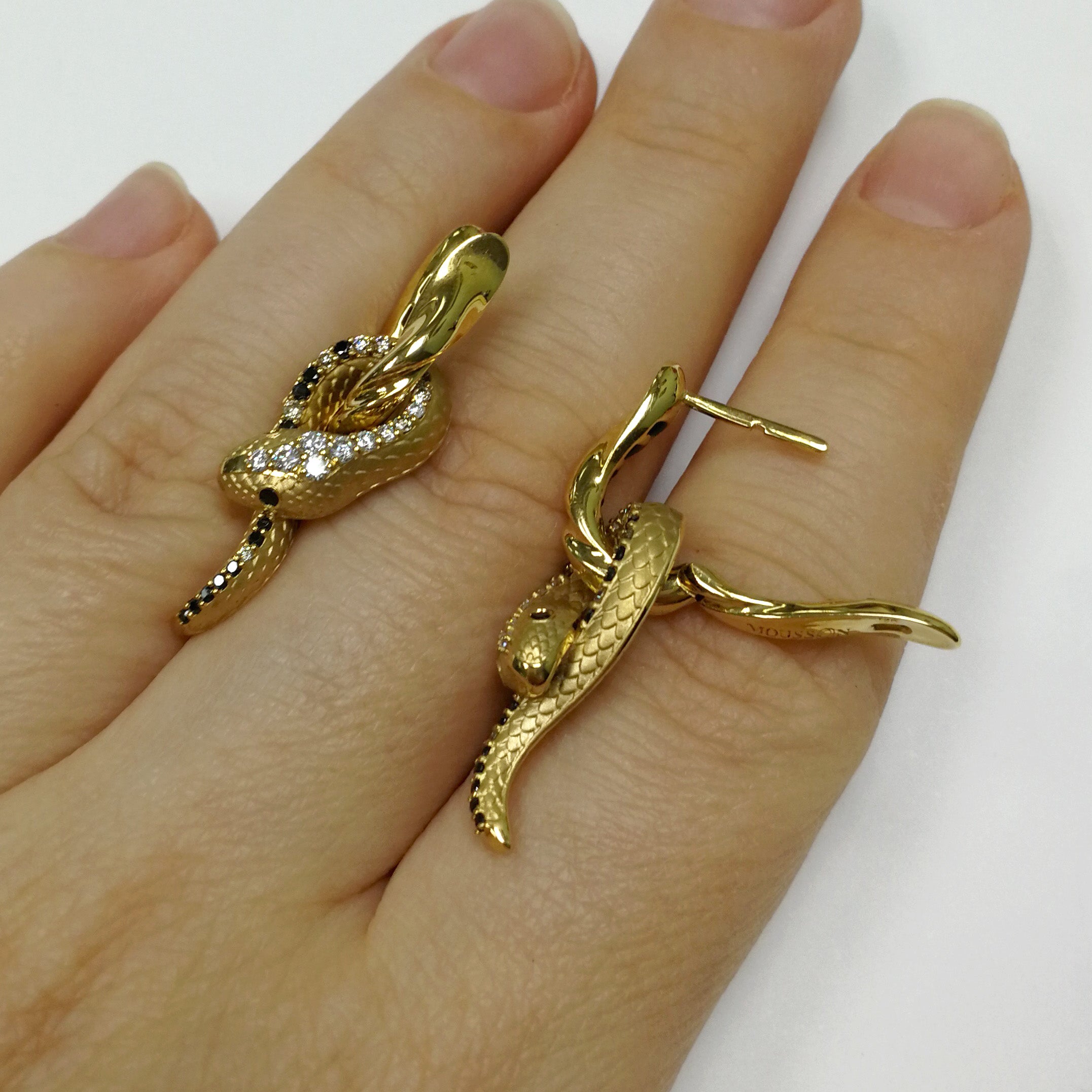 Diamonds 18K Yellow Gold Snake Earrings, E 0188-0