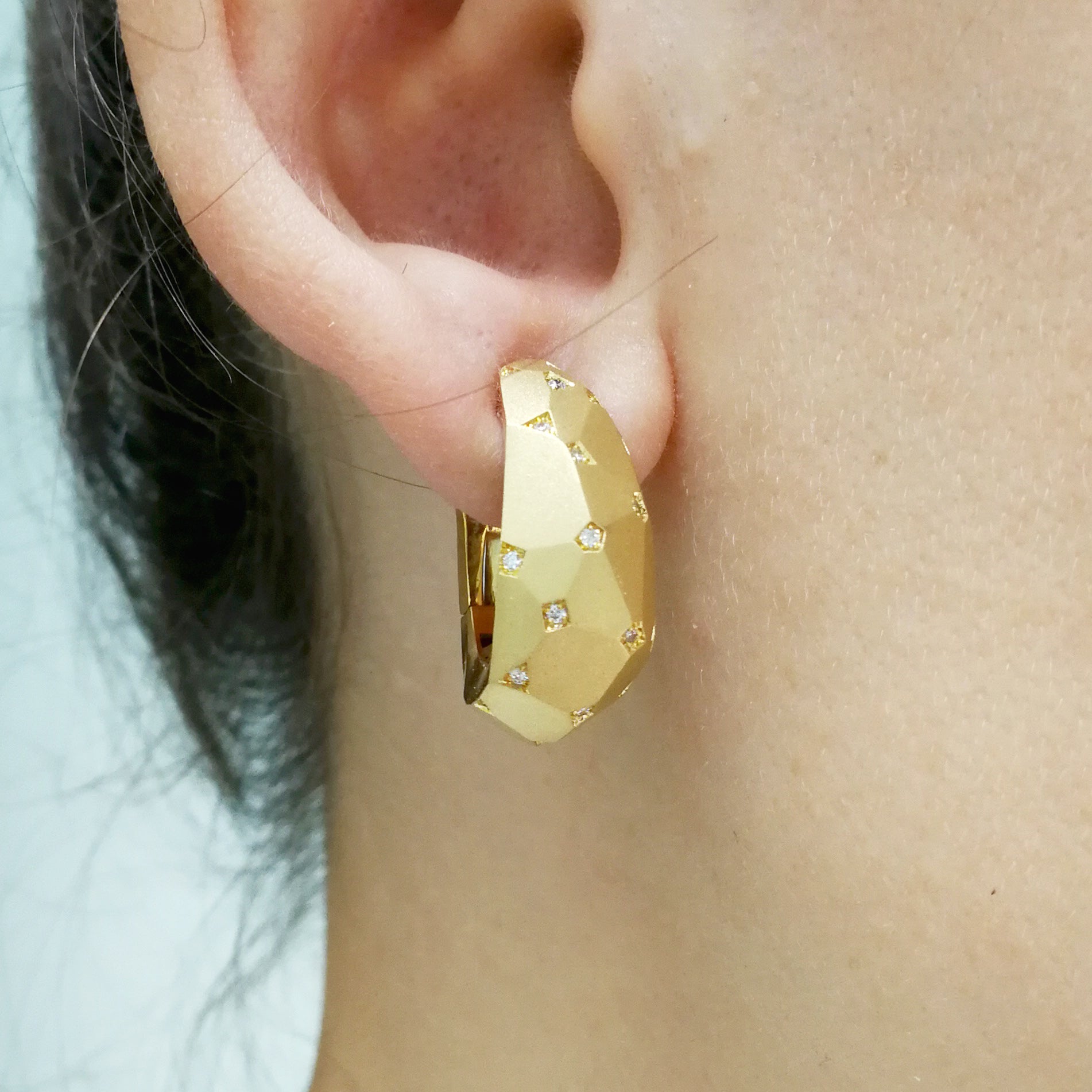 Diamonds 18K Yellow Gold Earrings, E 0190-7
