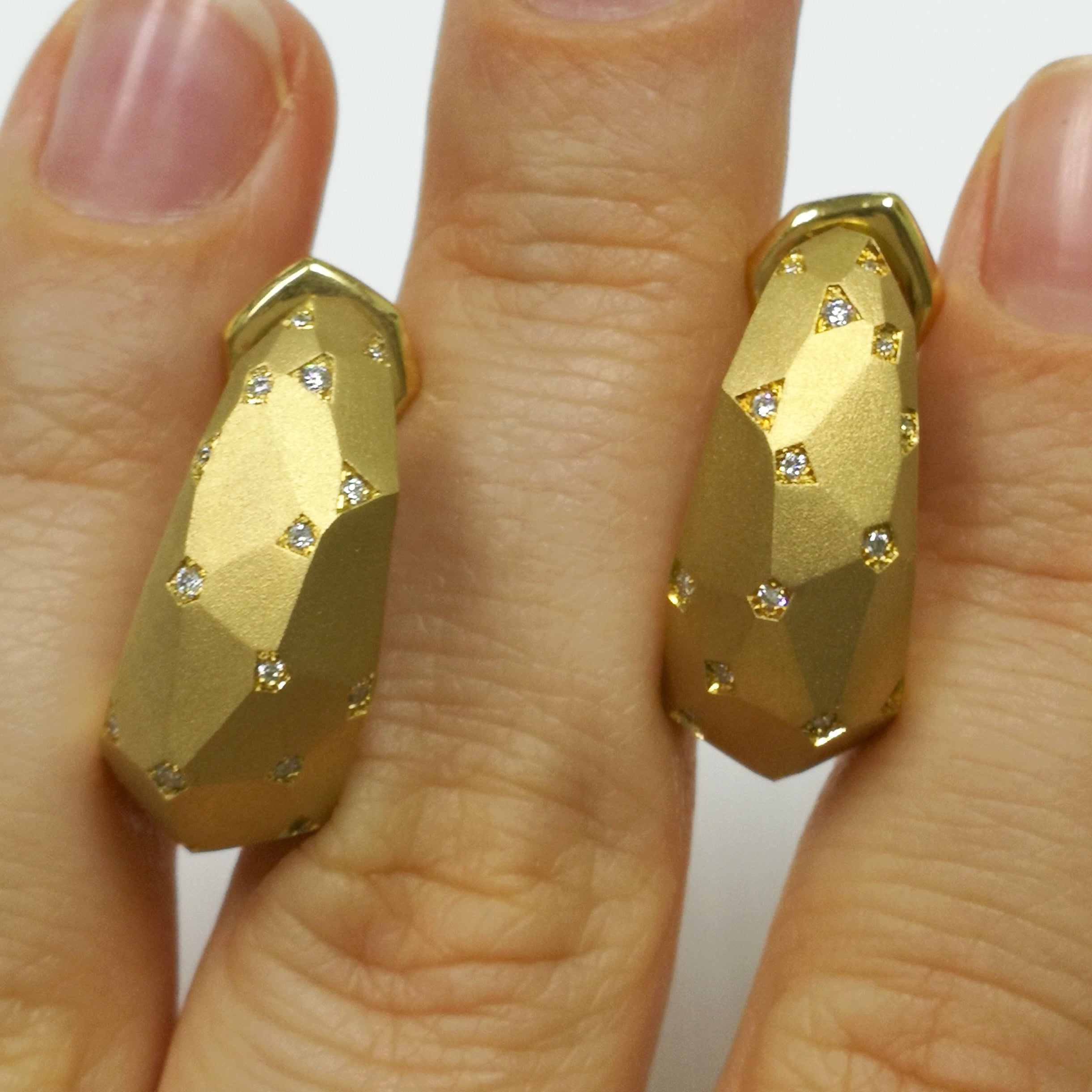 Diamonds 18K Yellow Gold Earrings, E 0190-7