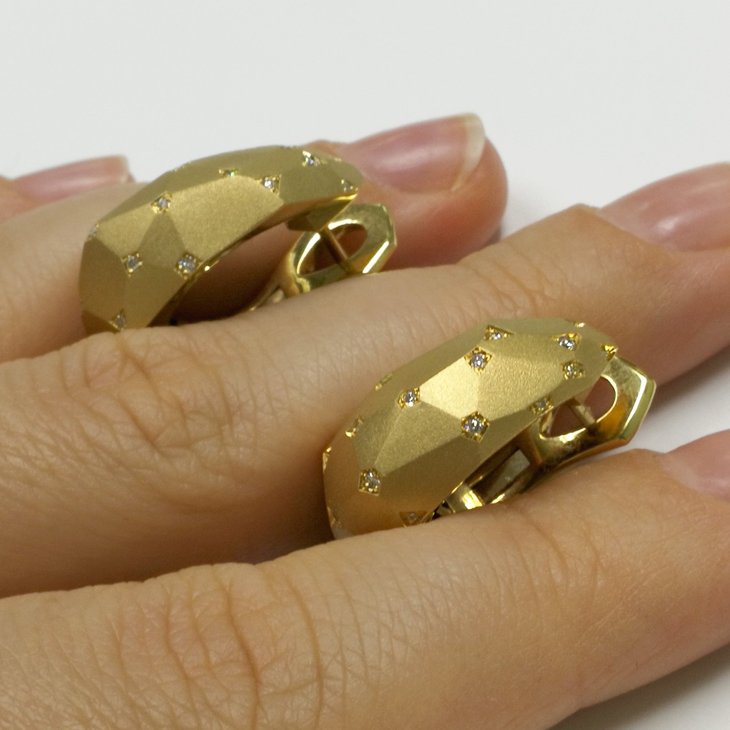Diamonds 18K Yellow Gold Earrings, E 0190-7