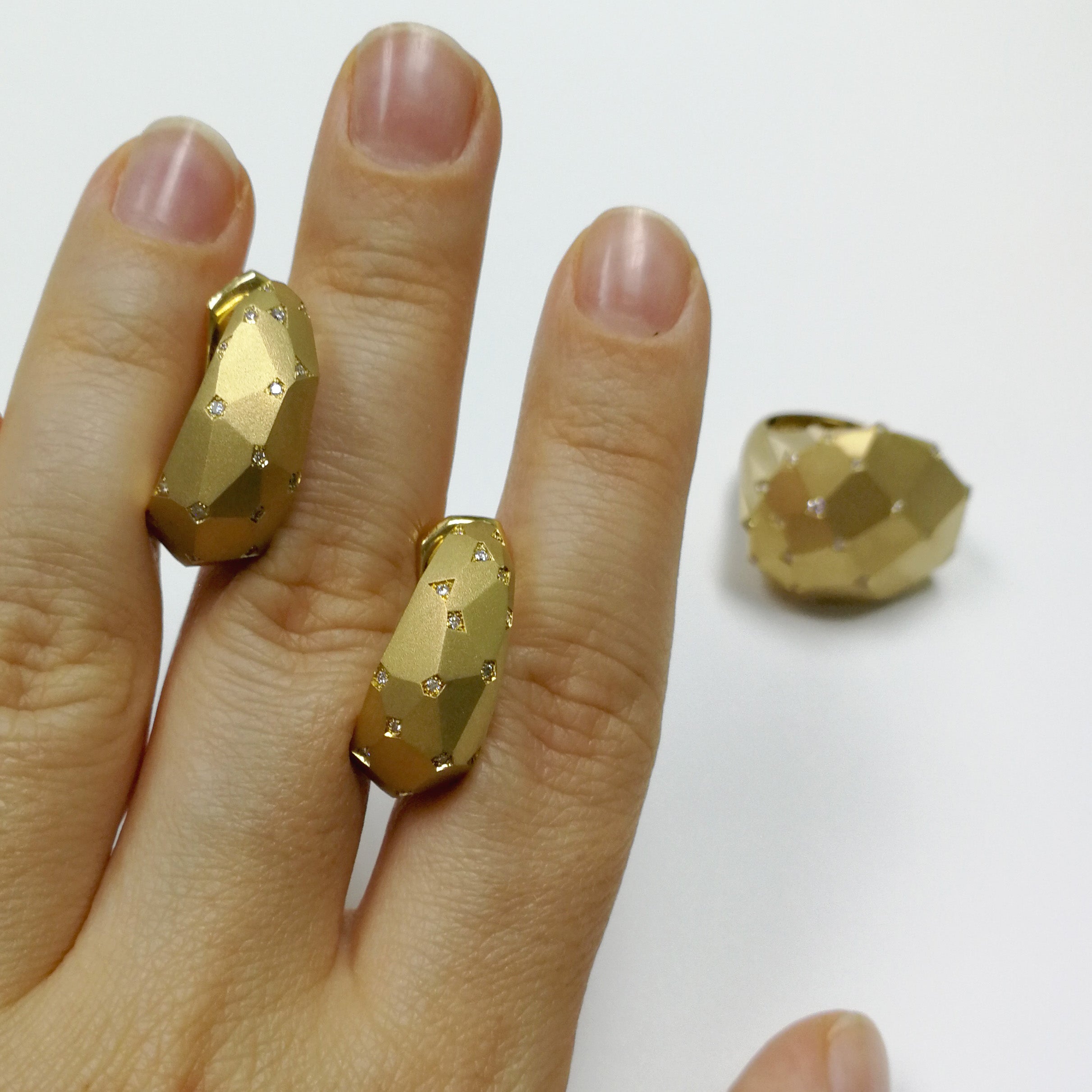 Diamonds 18K Yellow Gold Earrings, E 0190-7