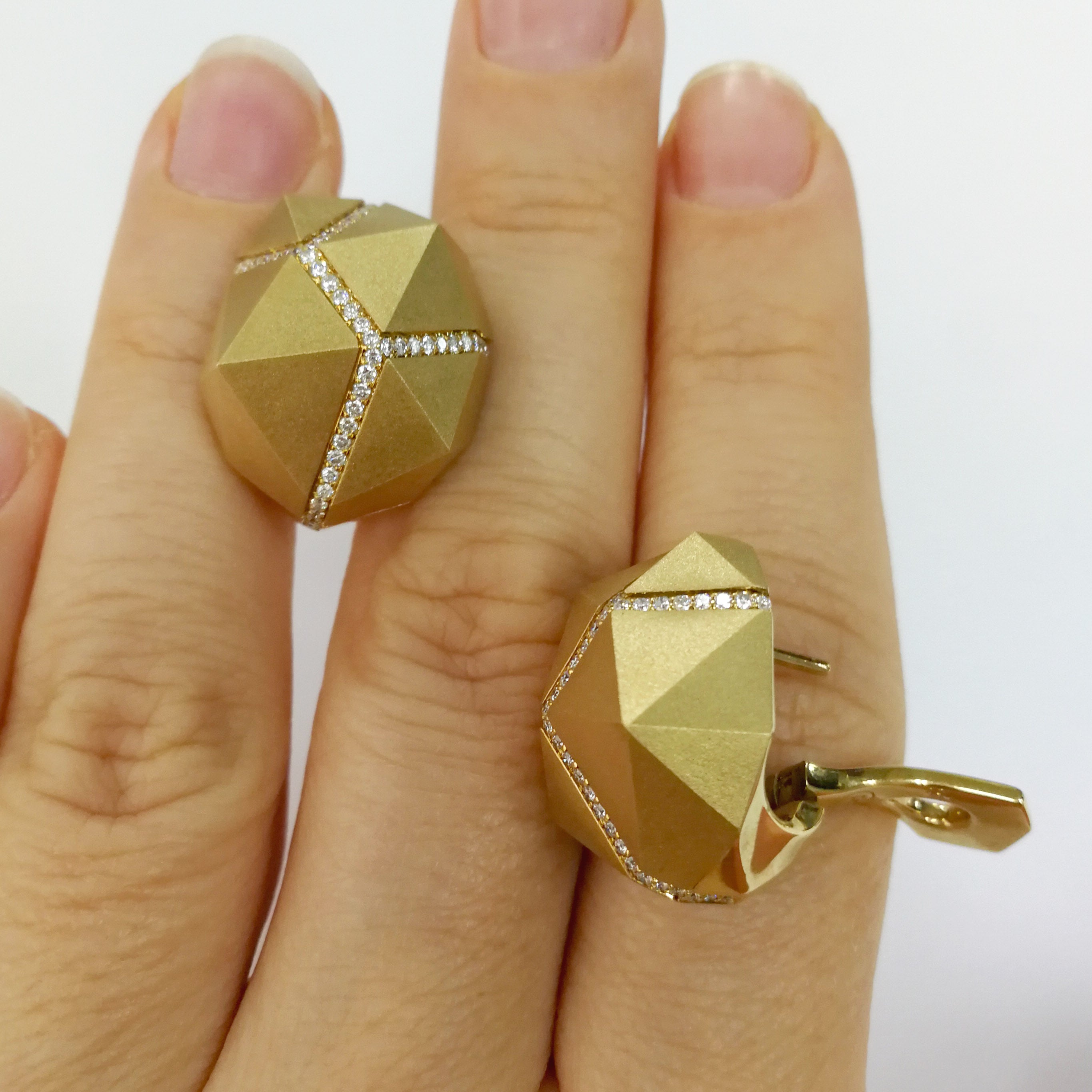 Diamonds 18K Yellow Gold Earrings, E 0191-0