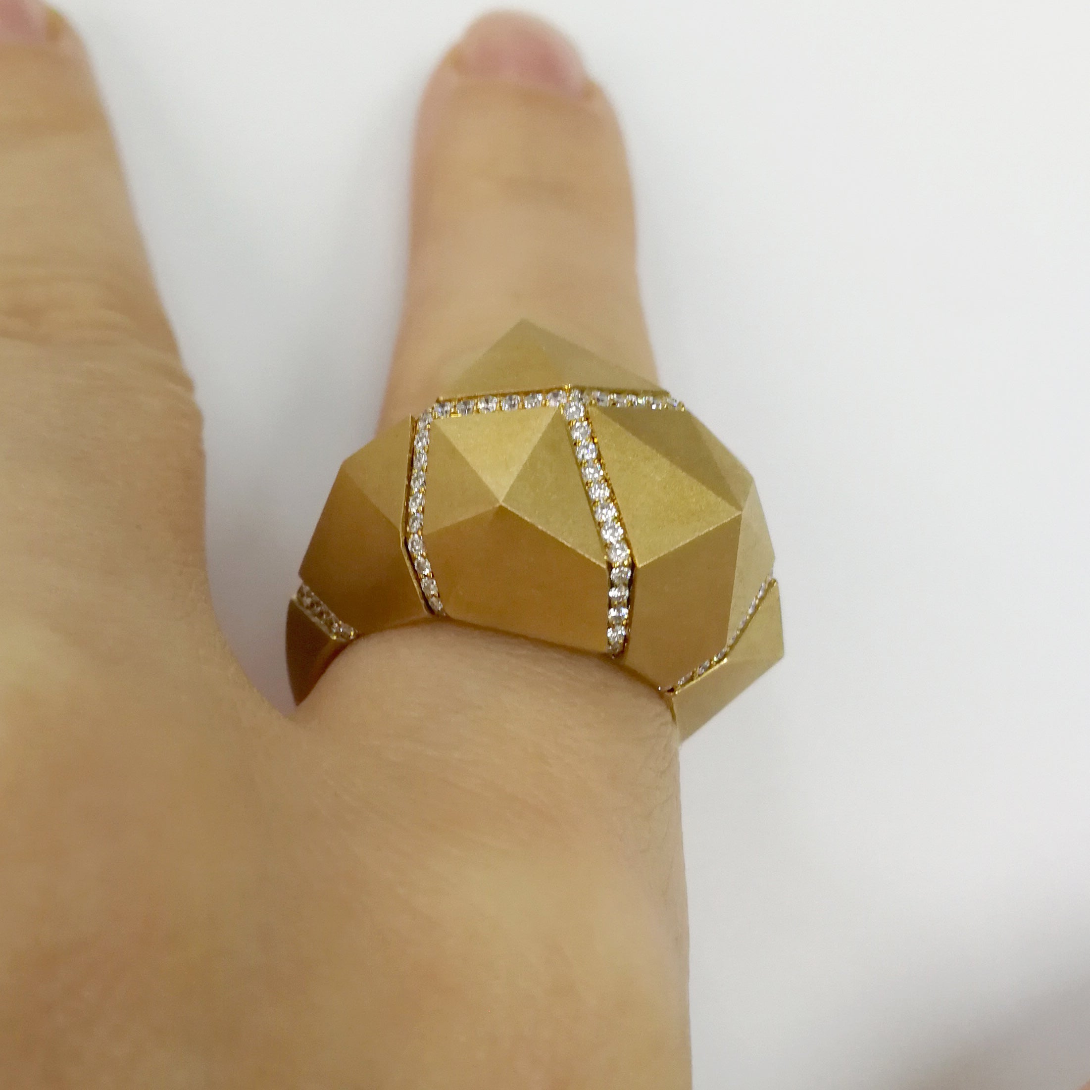 Diamonds 18K Yellow Gold Ring, R 0191-0