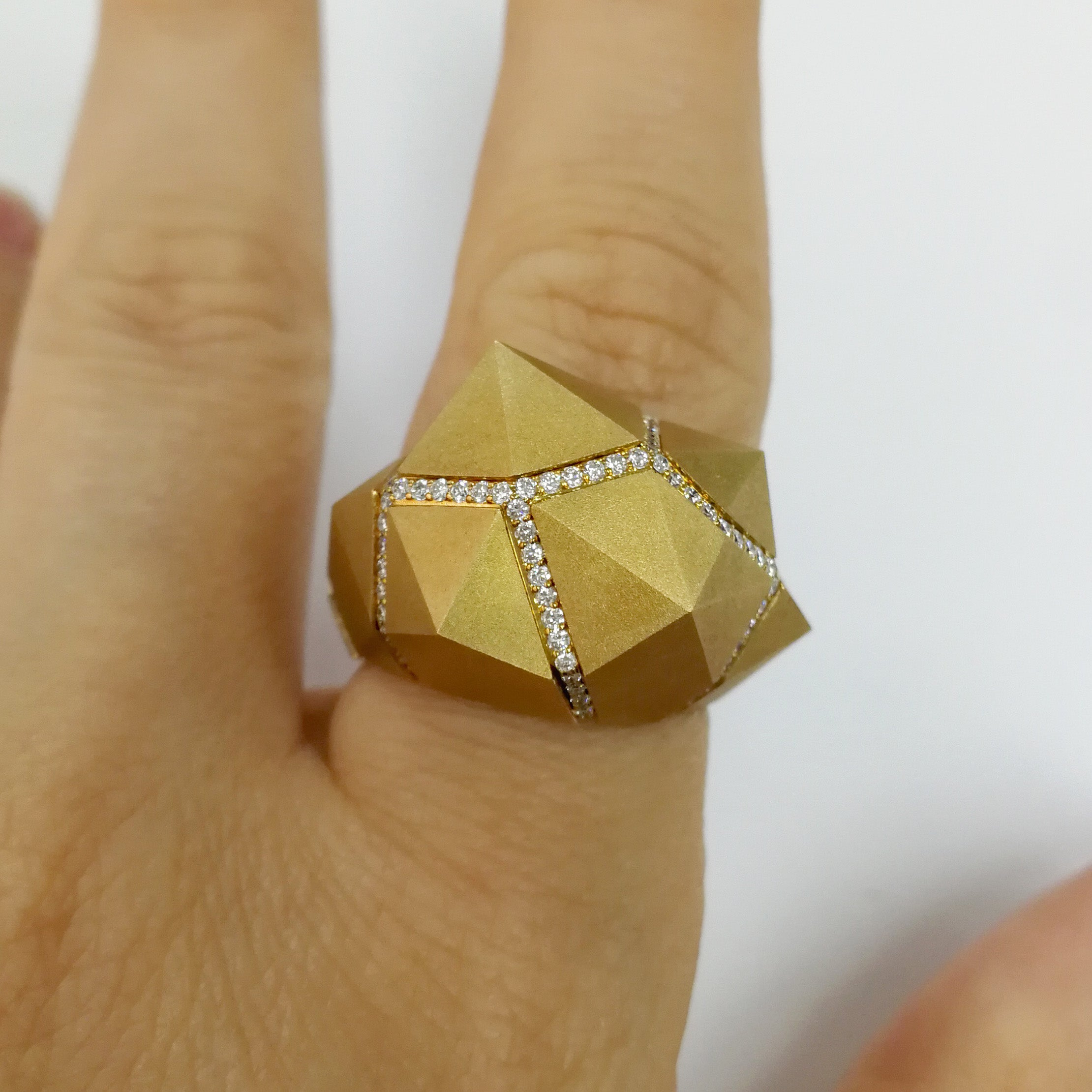 Diamonds 18K Yellow Gold Ring, R 0191-0