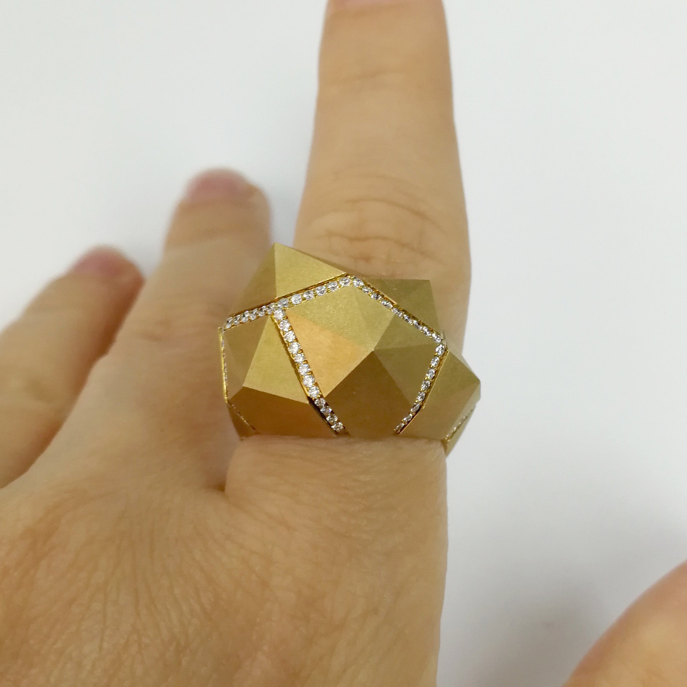 Diamonds 18K Yellow Gold Ring, R 0191-0