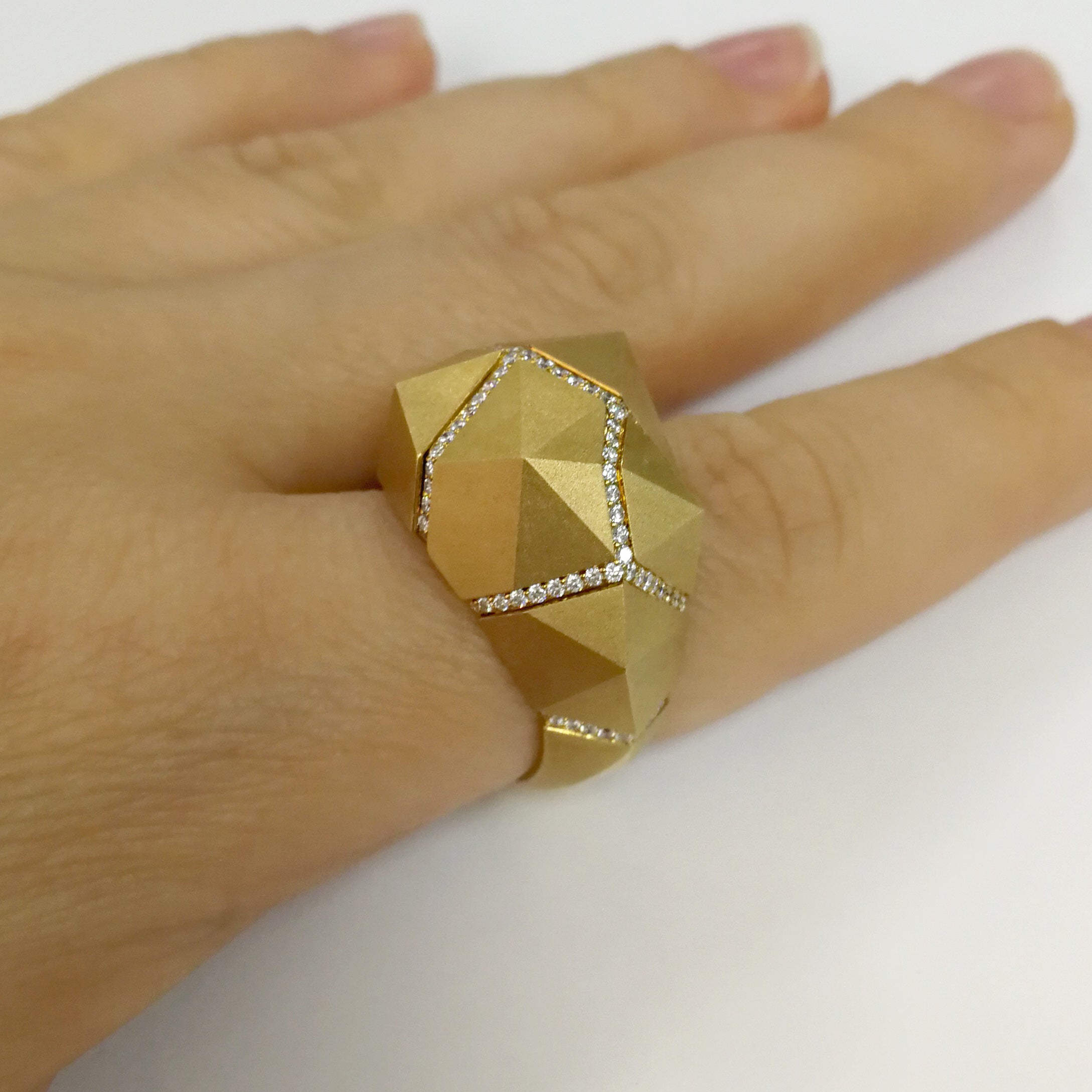 Diamonds 18K Yellow Gold Ring, R 0191-0