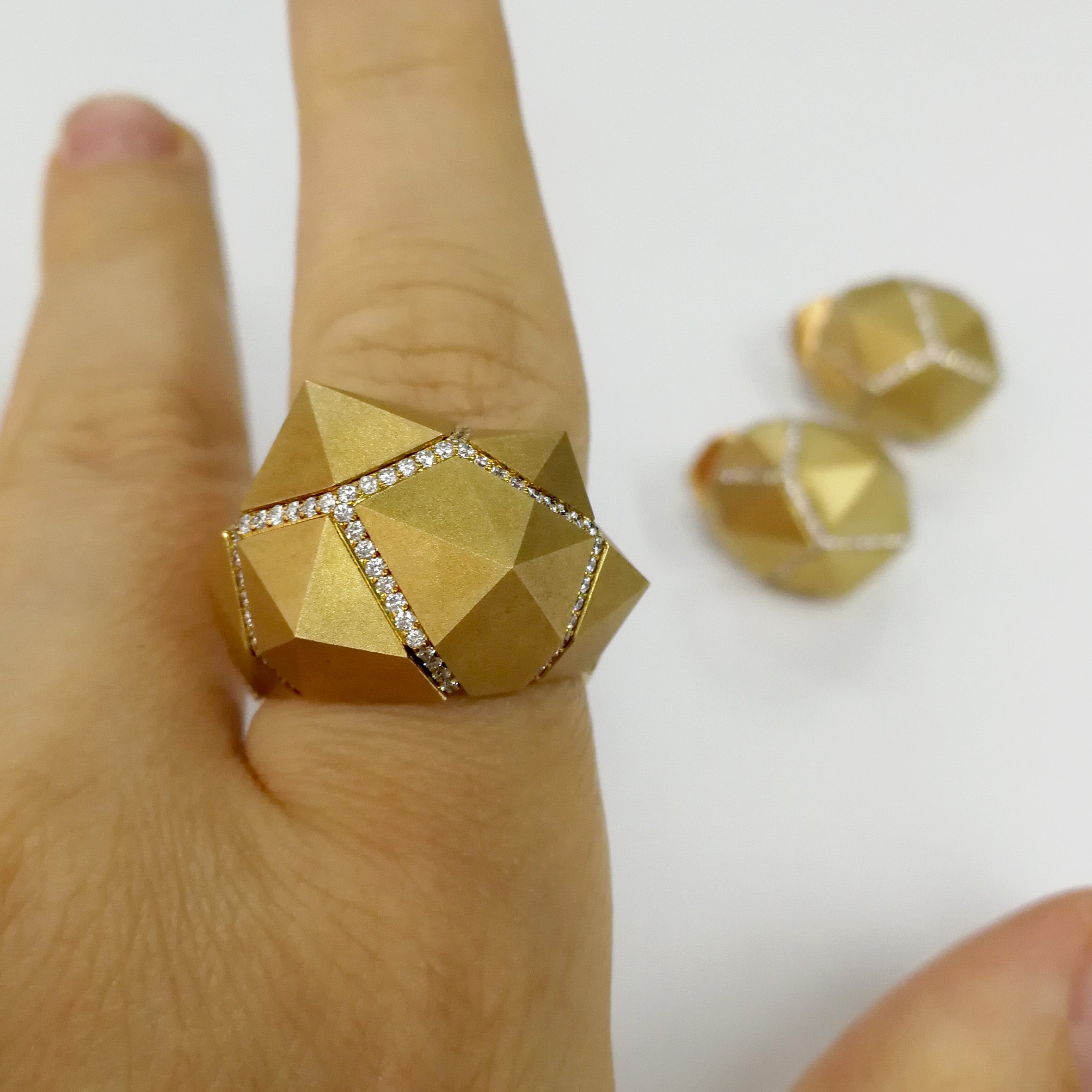 Diamonds 18K Yellow Gold Ring, R 0191-0