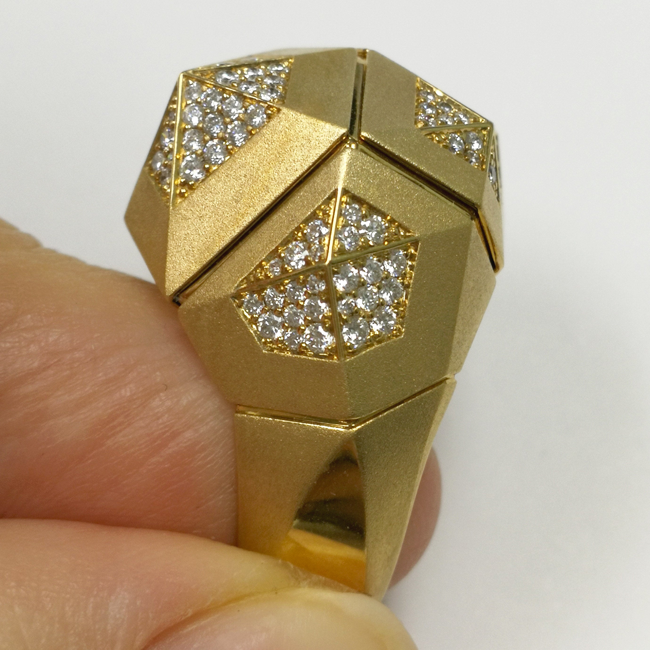 18K Yellow Gold, Diamonds Ring, R 0191-1
