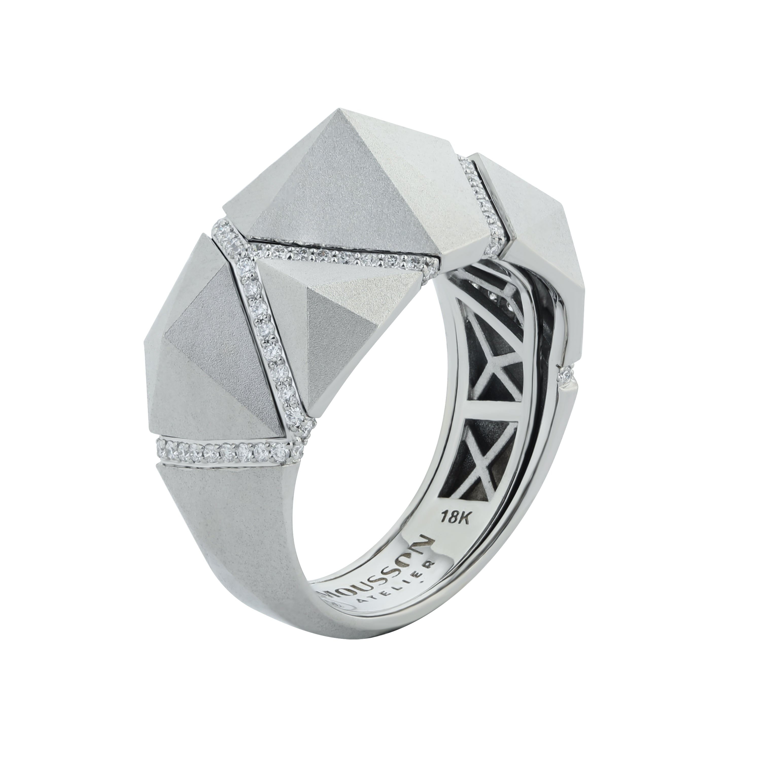 R 0191-2, 18K White Gold, Diamonds Ring