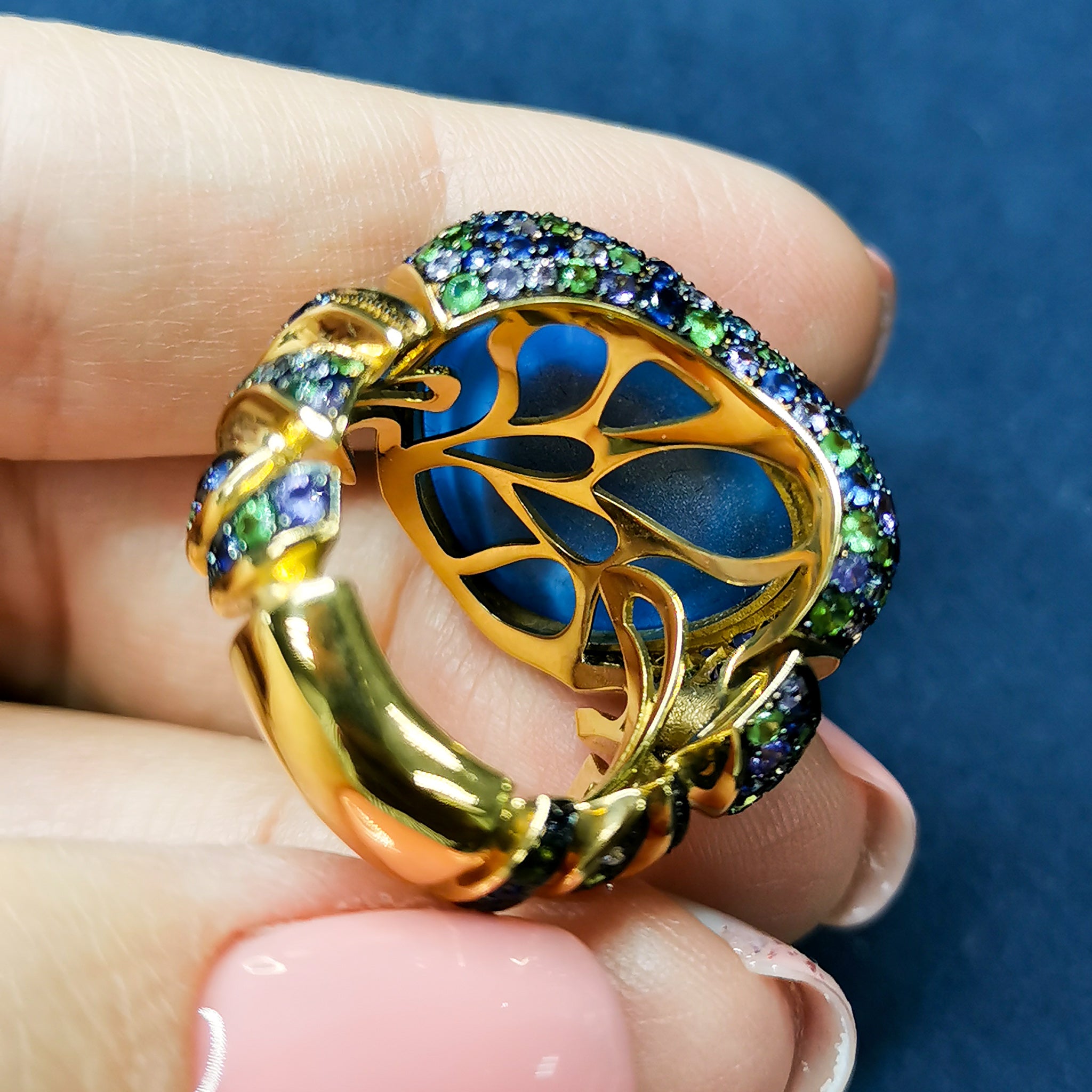 Topaz, Sapphires, Diamonds 18K Yellow Gold Ring, R 0007-1