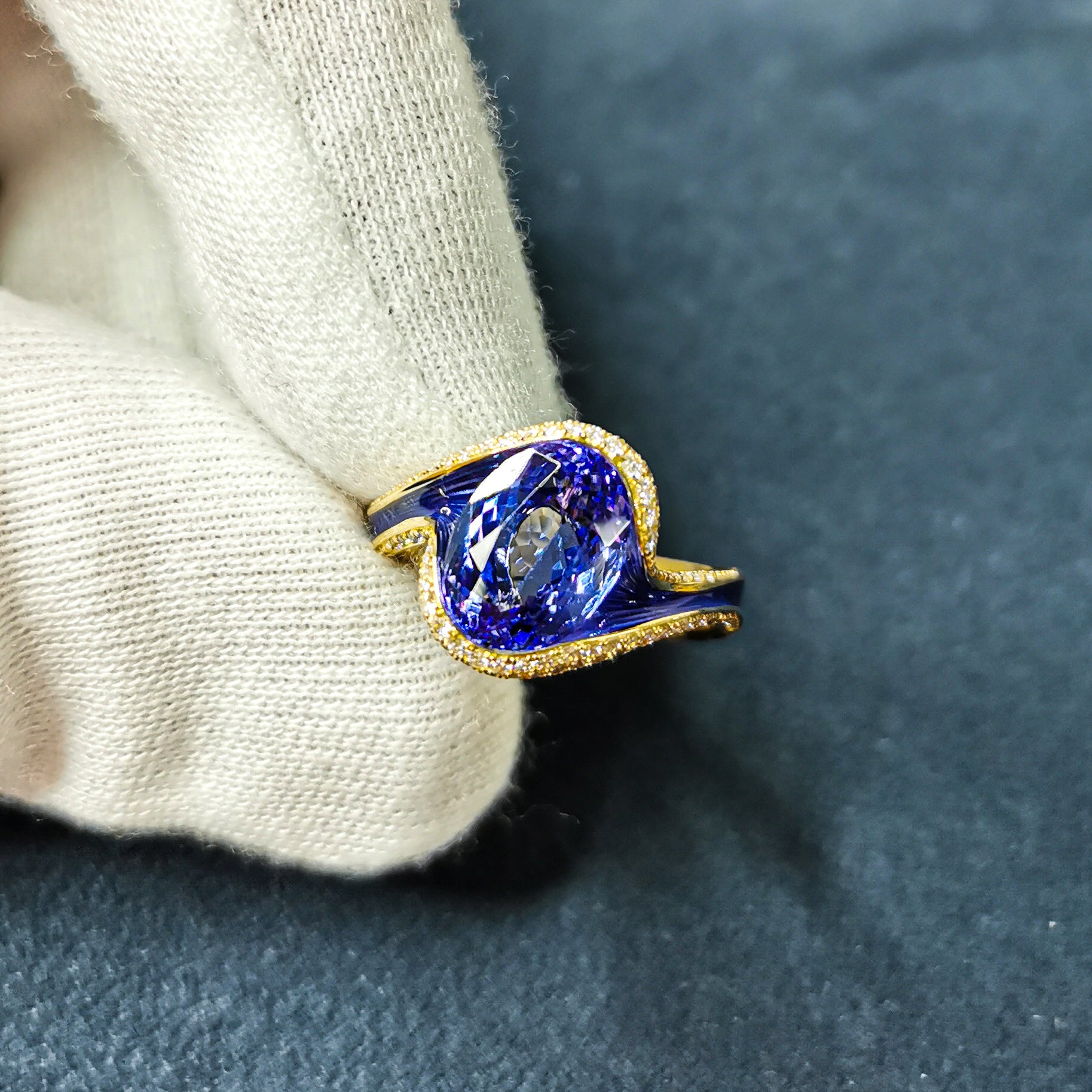 Tanzanite, Diamonds 18K Yellow Gold, Enamel Ring, R 0123-0