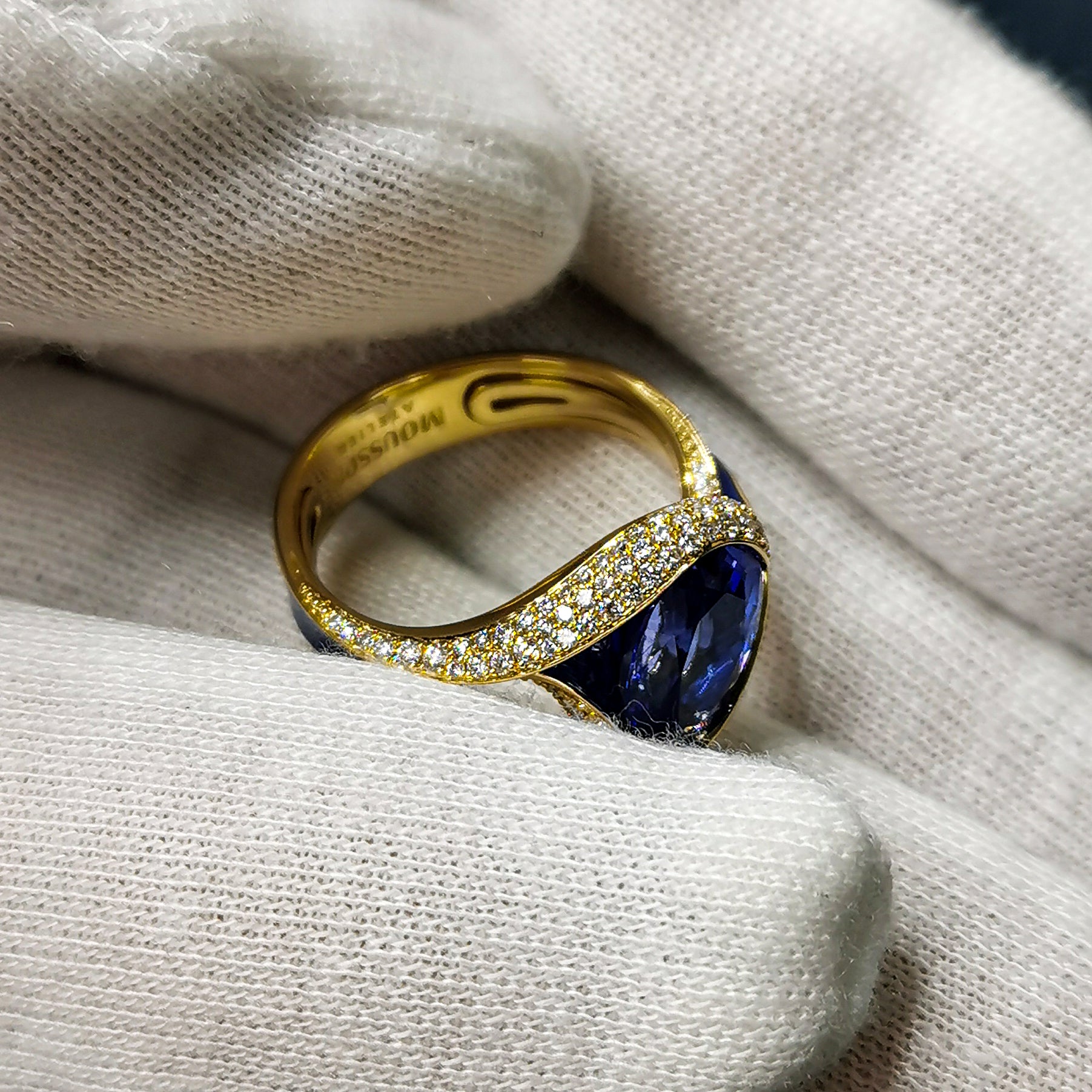 Tanzanite, Diamonds 18K Yellow Gold, Enamel Ring, R 0123-0