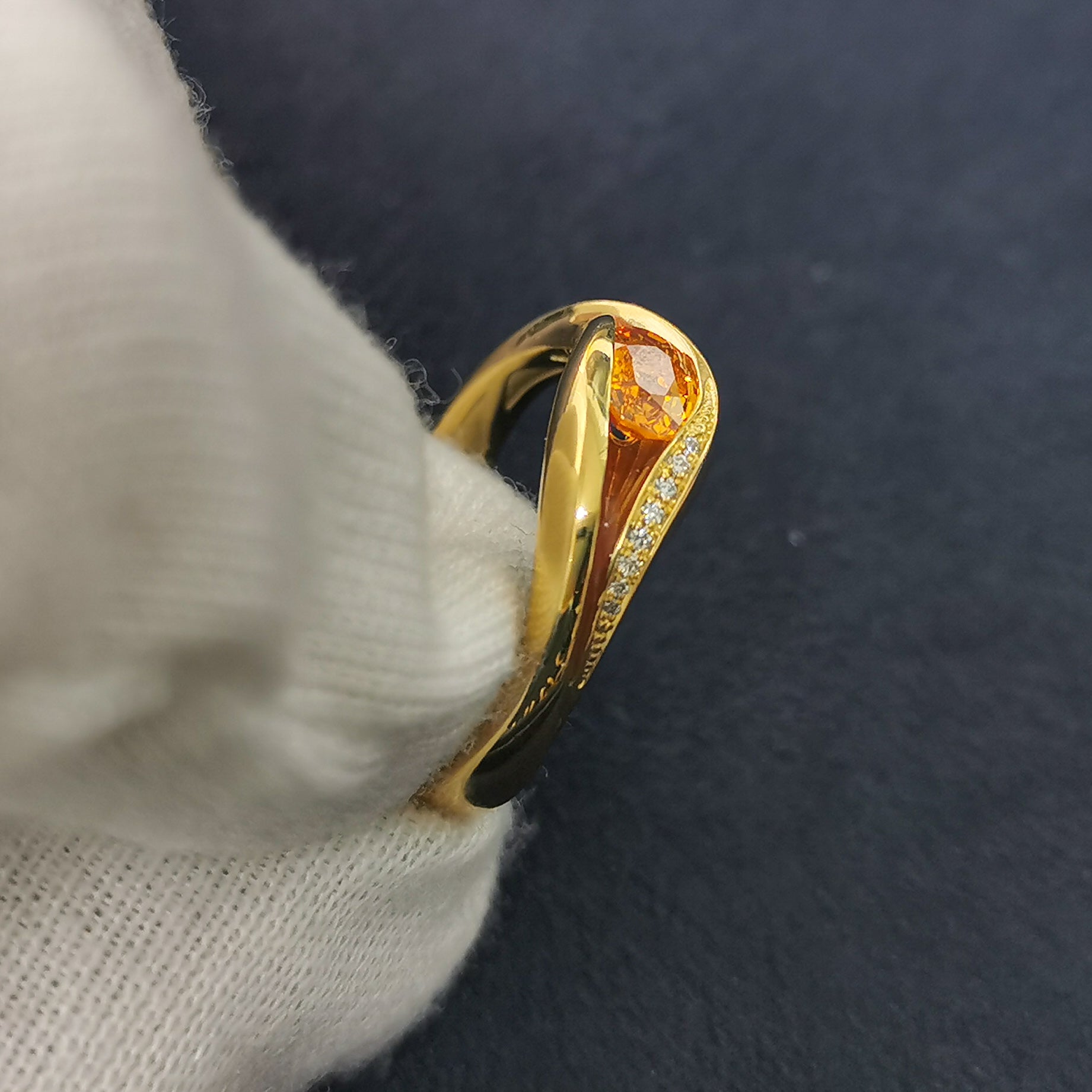 R 0123-6 18K Yellow Gold, Enamel, Spessartine Garnet, Diamonds Ring