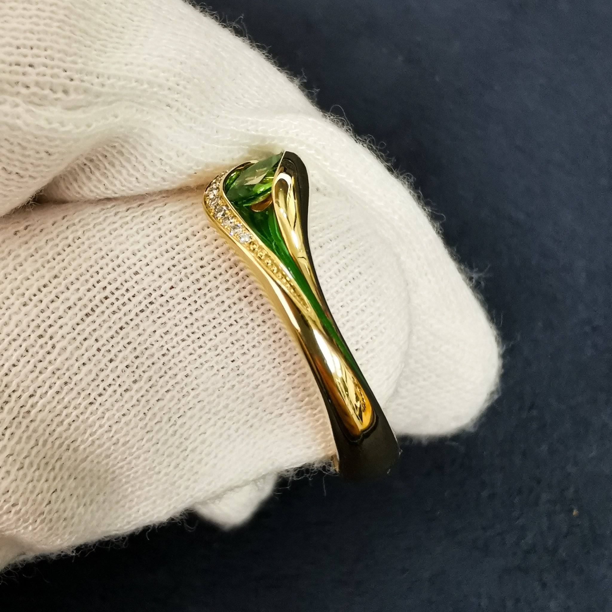 R 0123-8 18K Yellow Gold, Enamel, Tsavorite Garnet, Diamonds Ring
