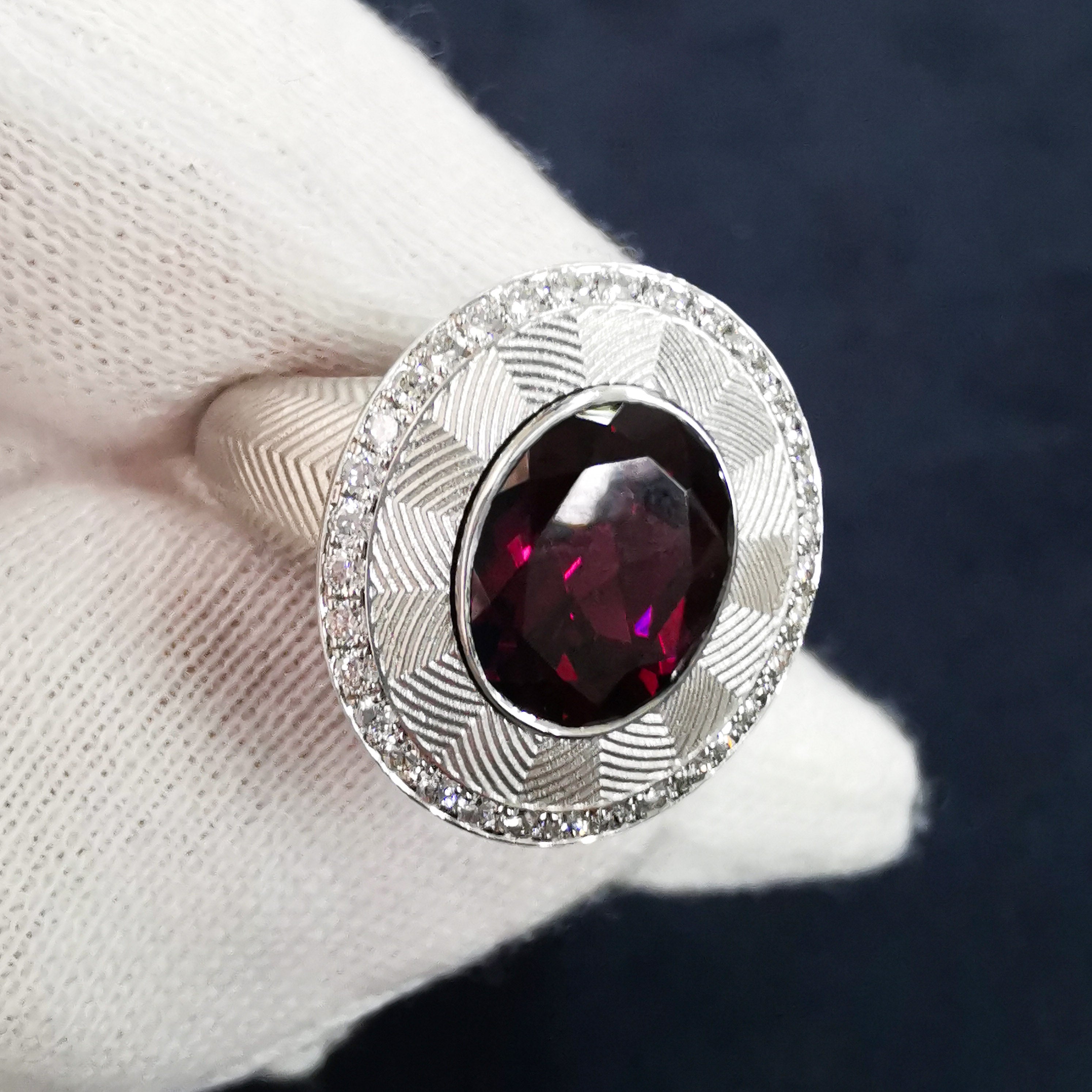 Rhodolite, Diamonds 18K White Gold Ring, R 0084-0