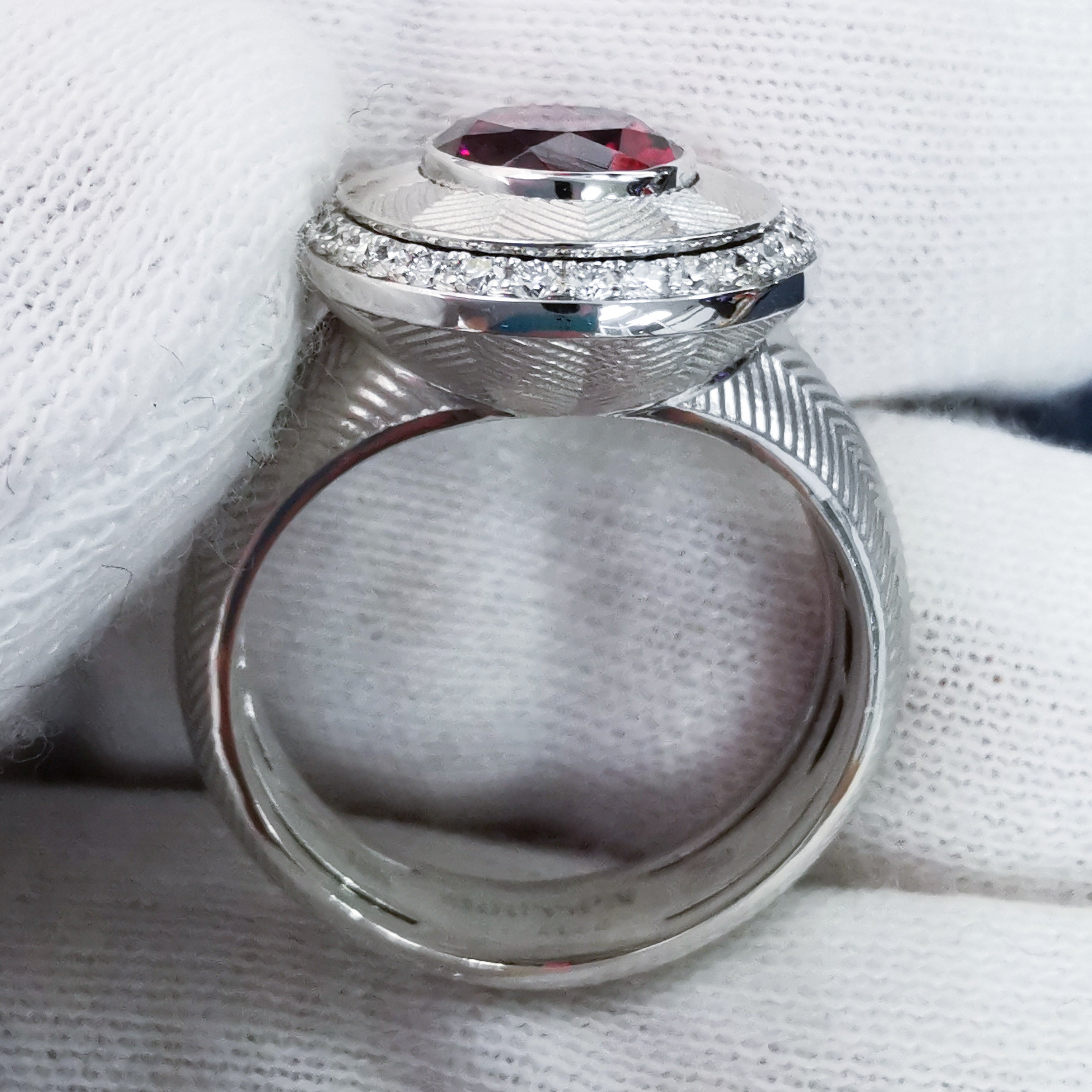 Rhodolite, Diamonds 18K White Gold Ring, R 0084-0