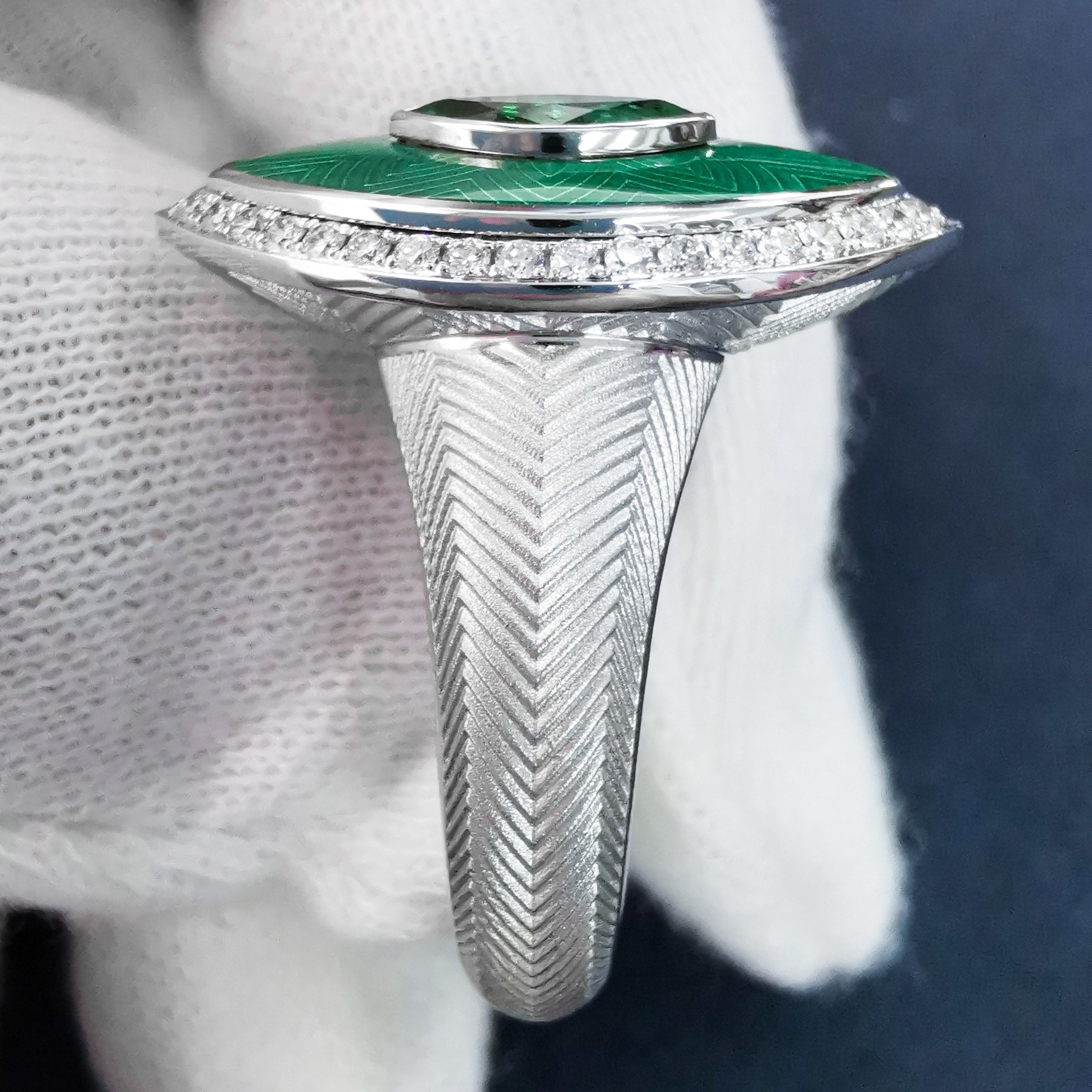 Enamel, Emerald, Diamonds 18K White Gold Ring, R 0084-11