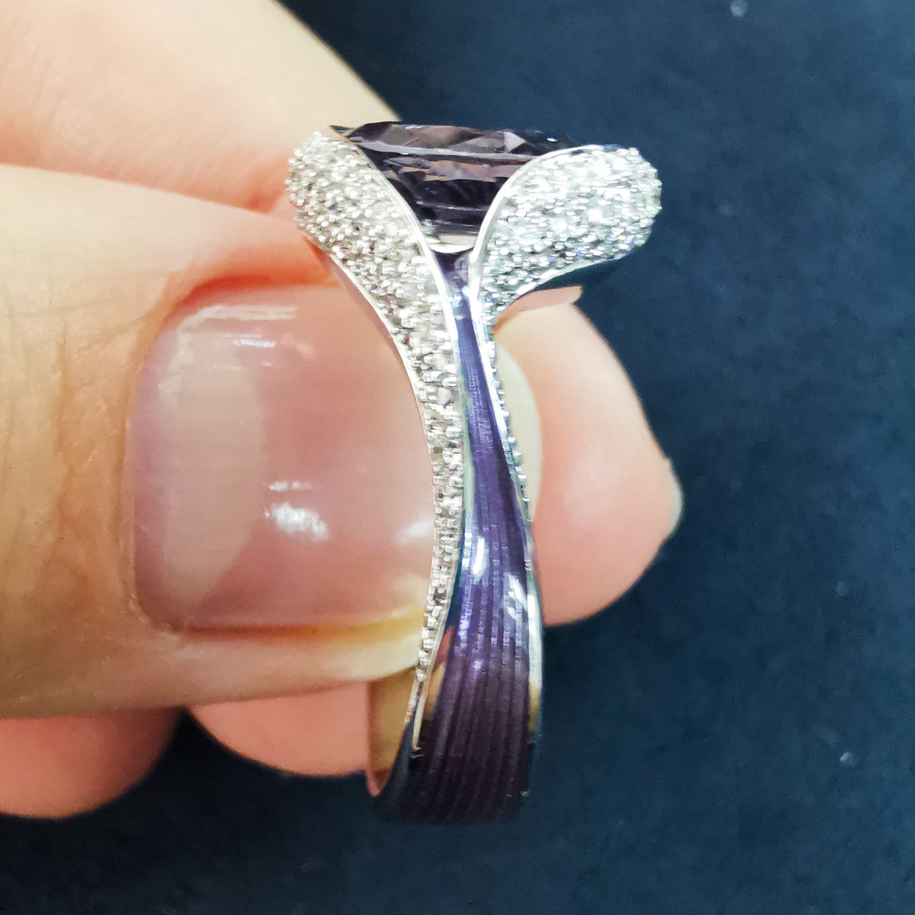 Spinel, Enamel, Diamonds 18K White Gold Ring, R 0123-0