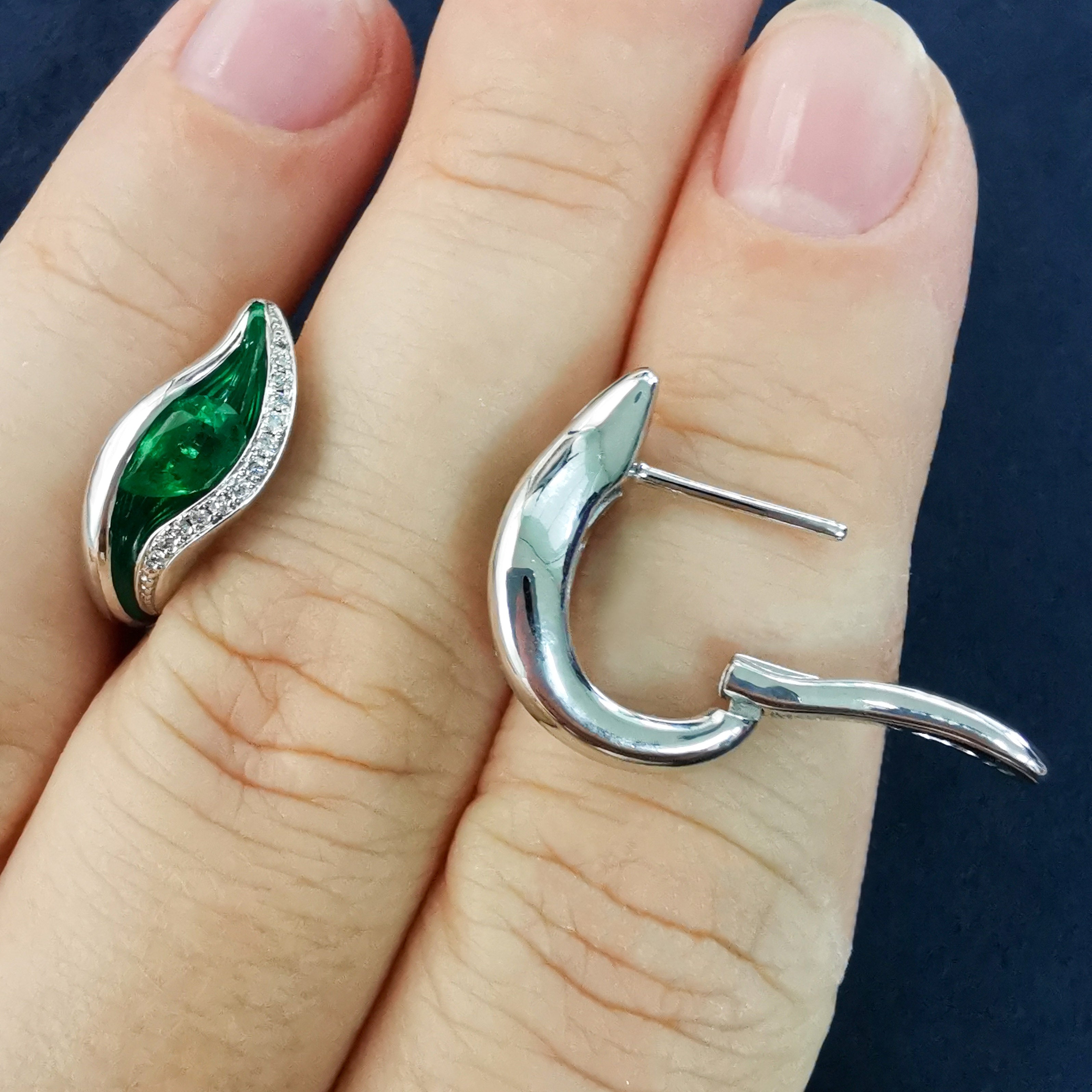 Enamel, Emerald, Diamonds 18K White Gold Earrings, E 0123-70