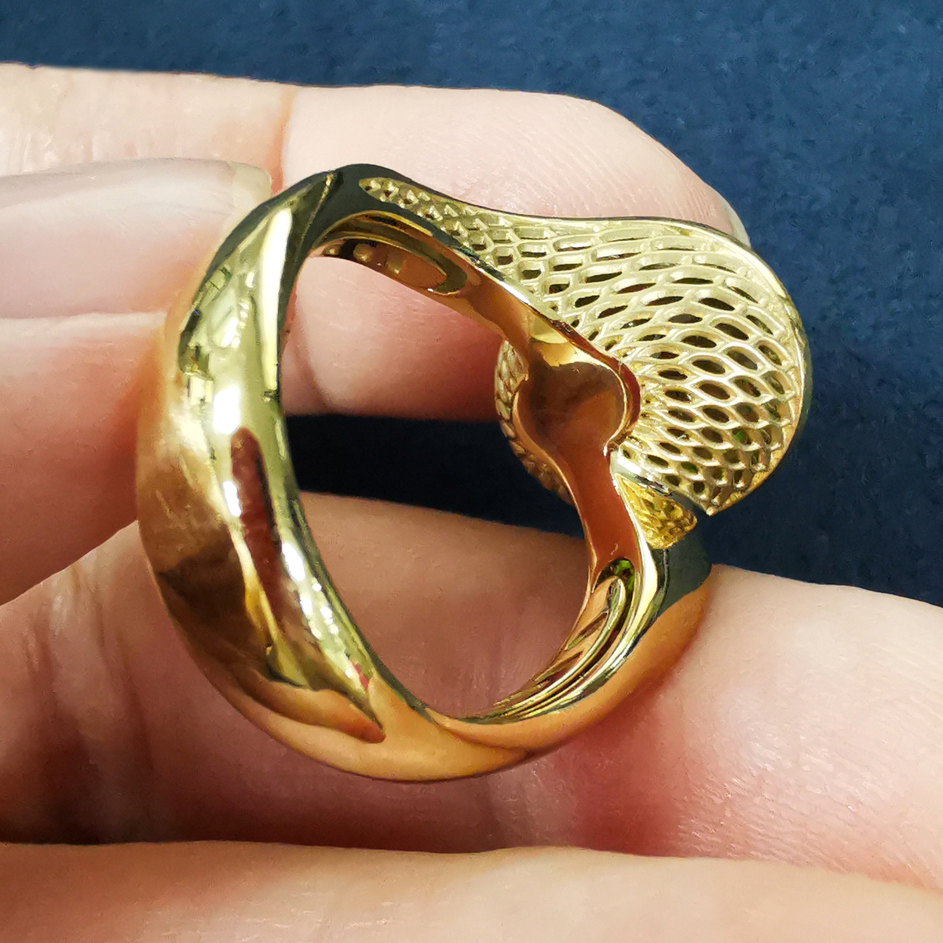 Peridot, Diamonds, 18K Yellow Gold Ring, R 0144-2