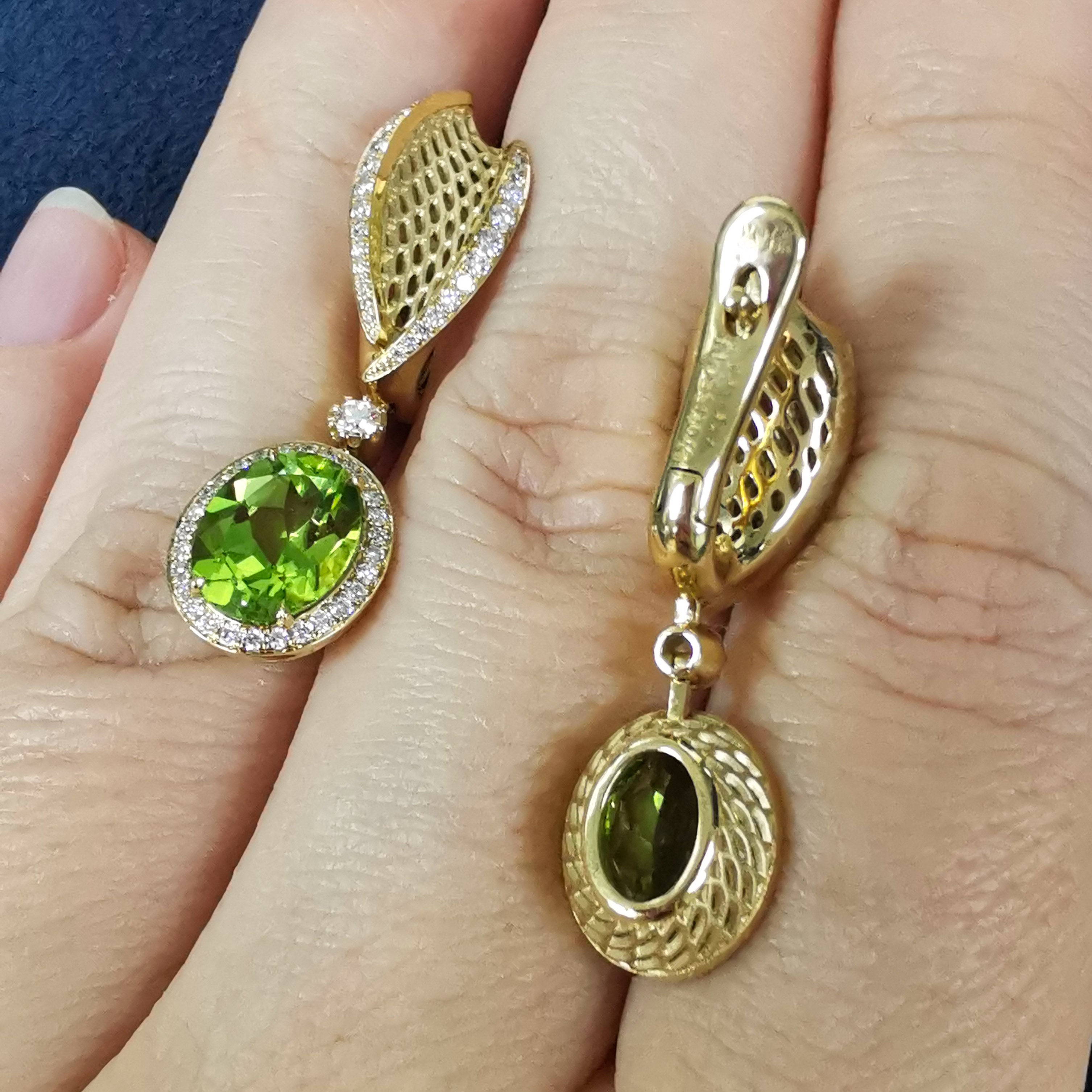 Peridot, Diamonds 18K Yellow Gold Earrings, E 0144-22