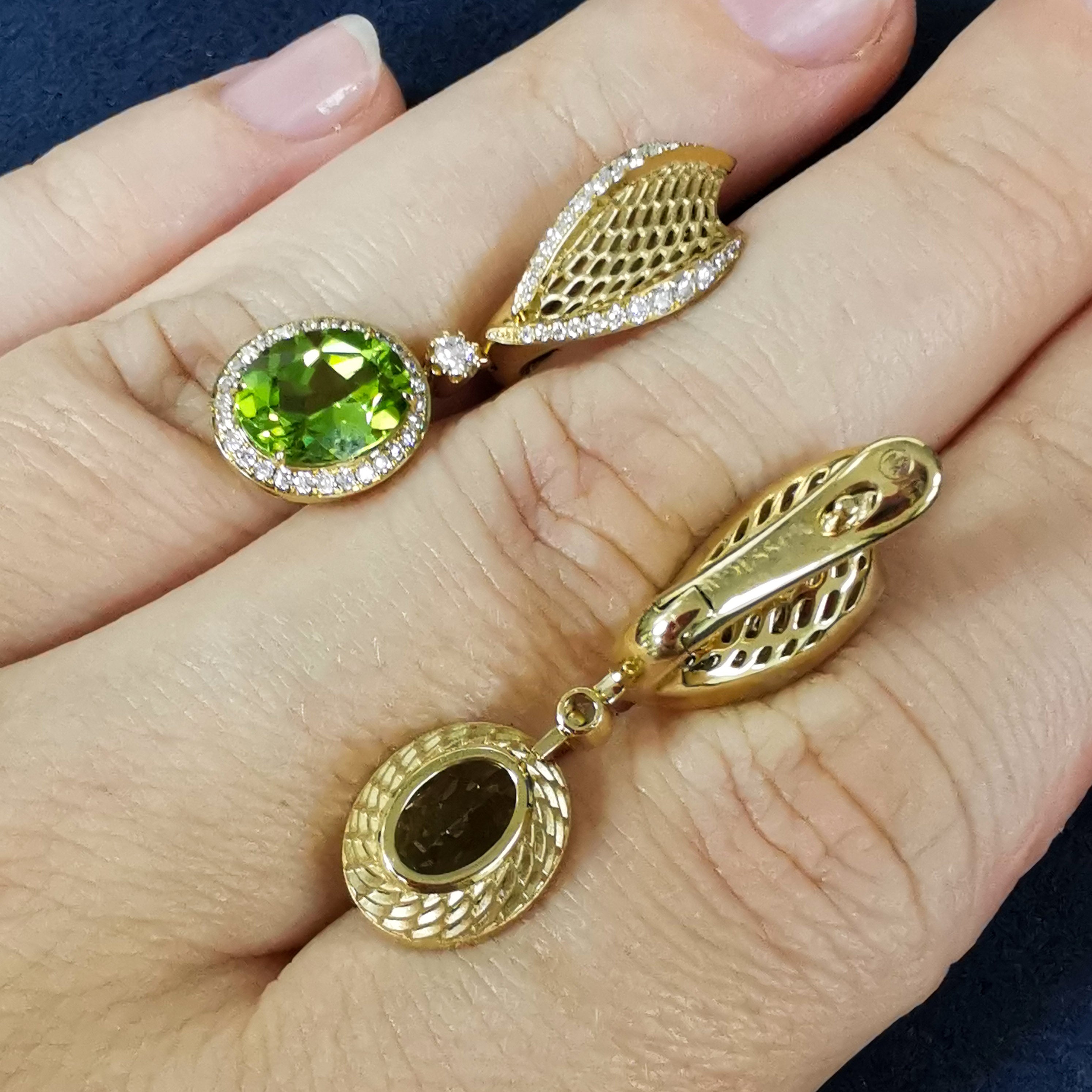 Peridot, Diamonds 18K Yellow Gold Earrings, E 0144-22