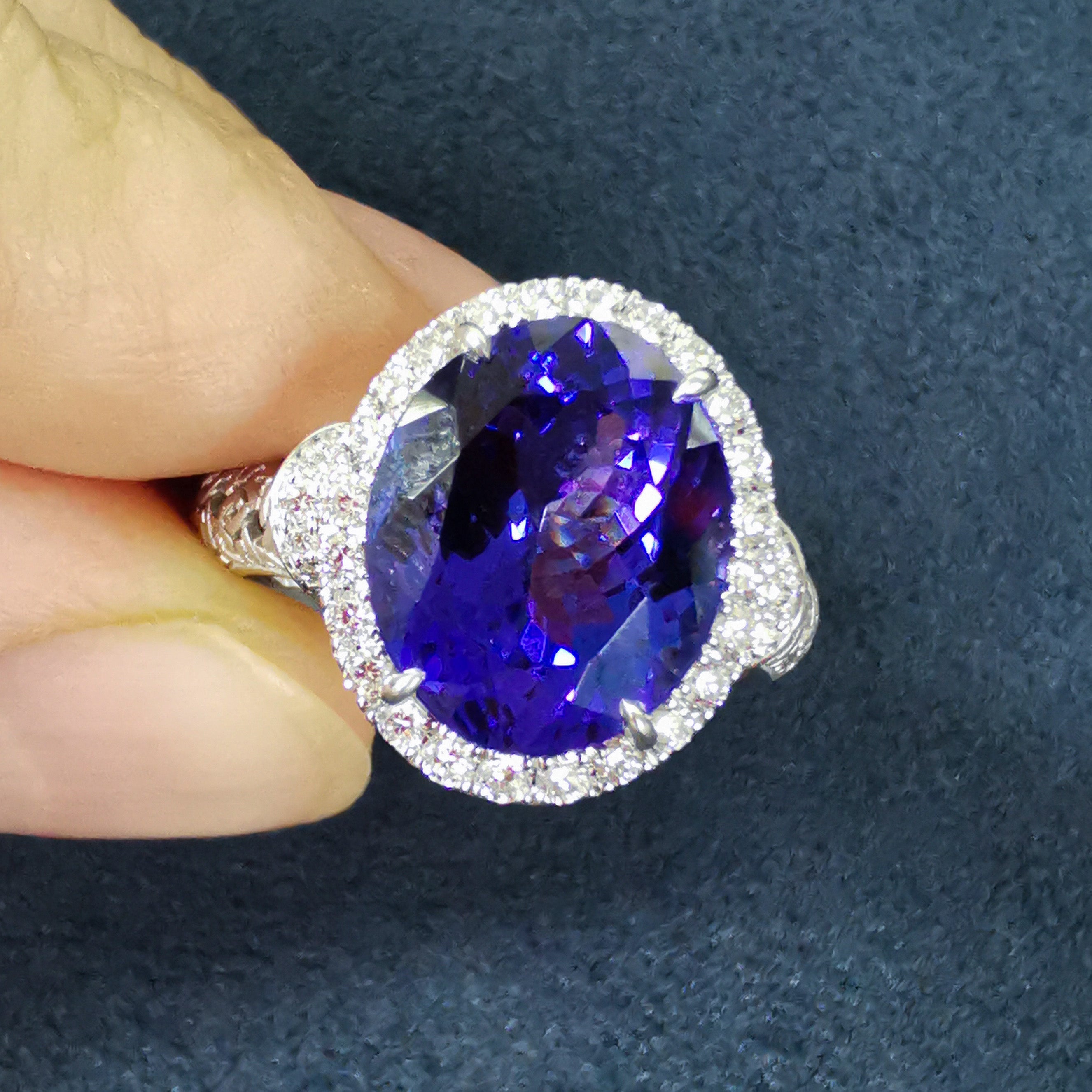 Tanzanite, Diamonds 18K White Gold Ring, R 0144-11