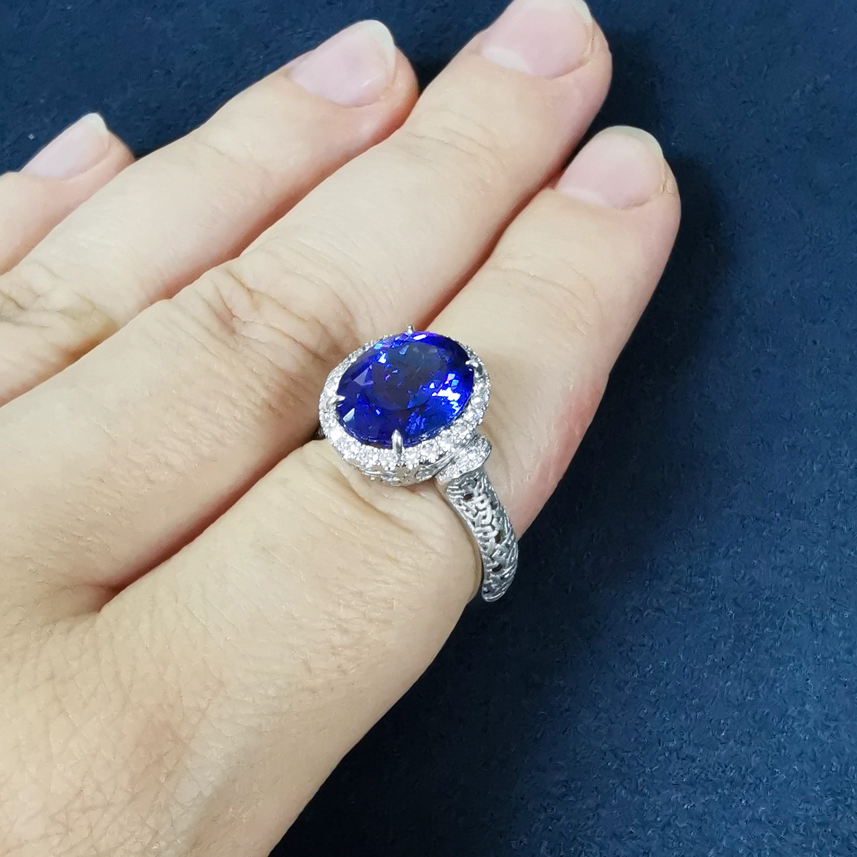 Tanzanite, Diamonds 18K White Gold Ring, R 0144-11