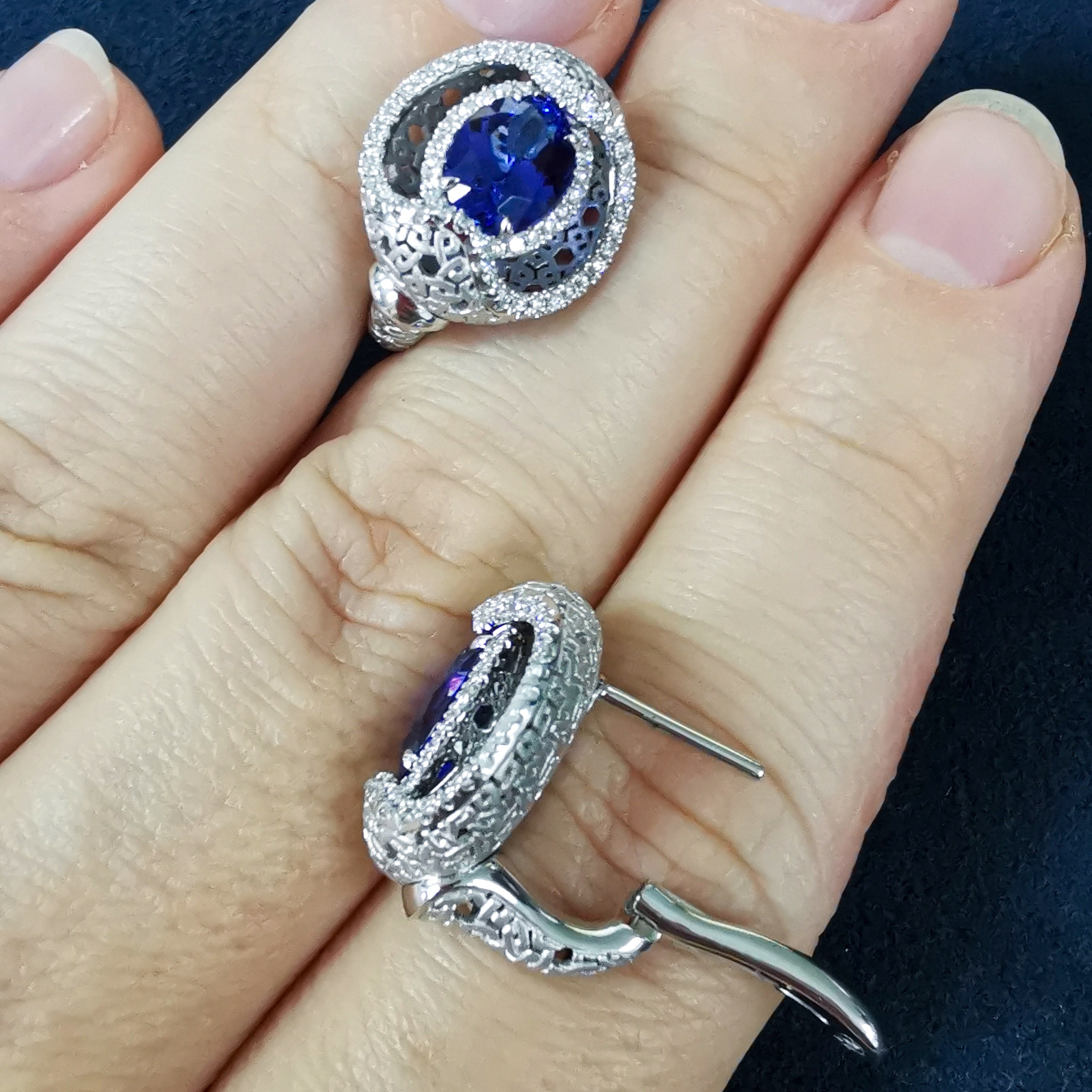 Tanzanite, Diamonds 18K White Gold Earrings,  E 0144-11