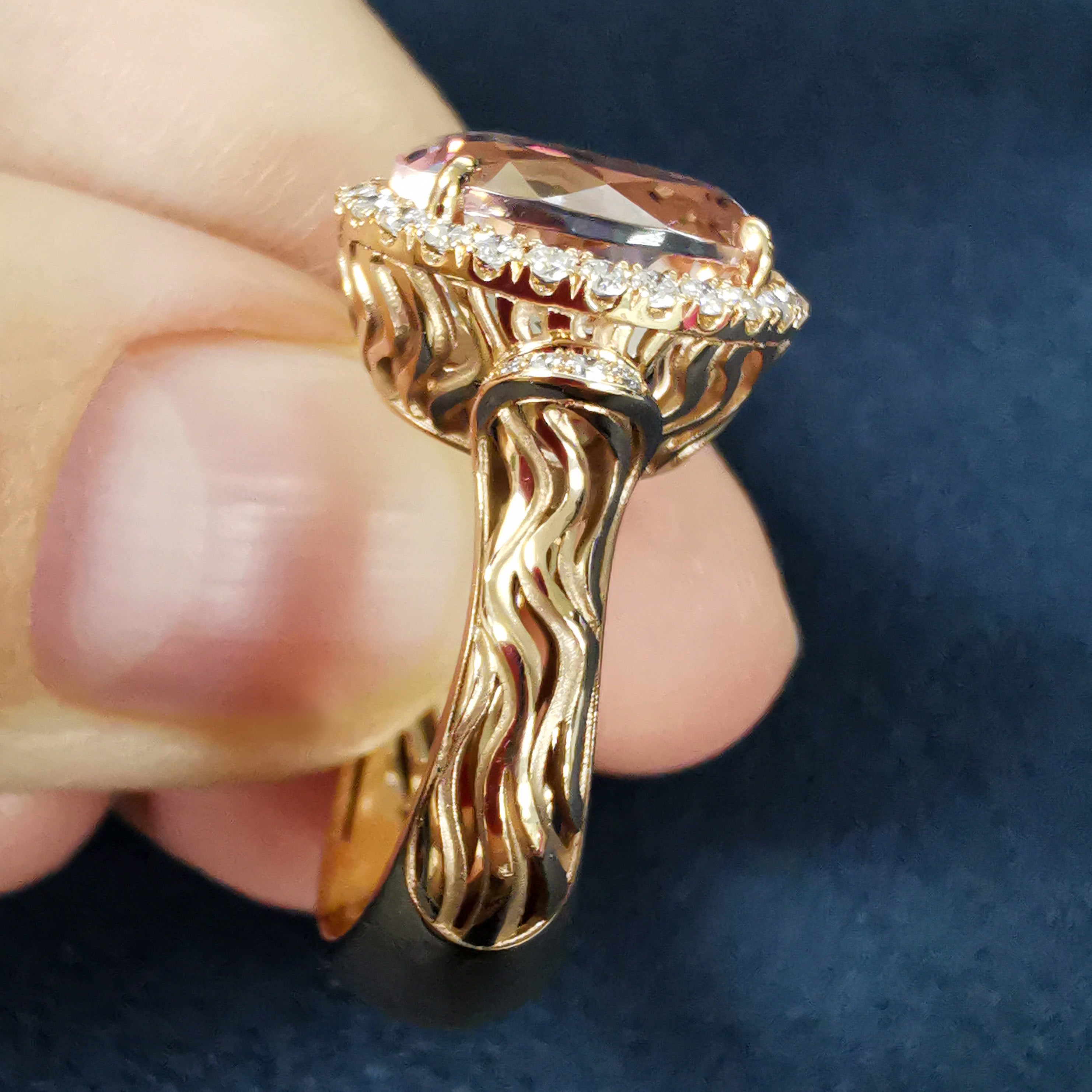 Morganite, Diamonds 18K Rose Gold Ring, R 0144-0
