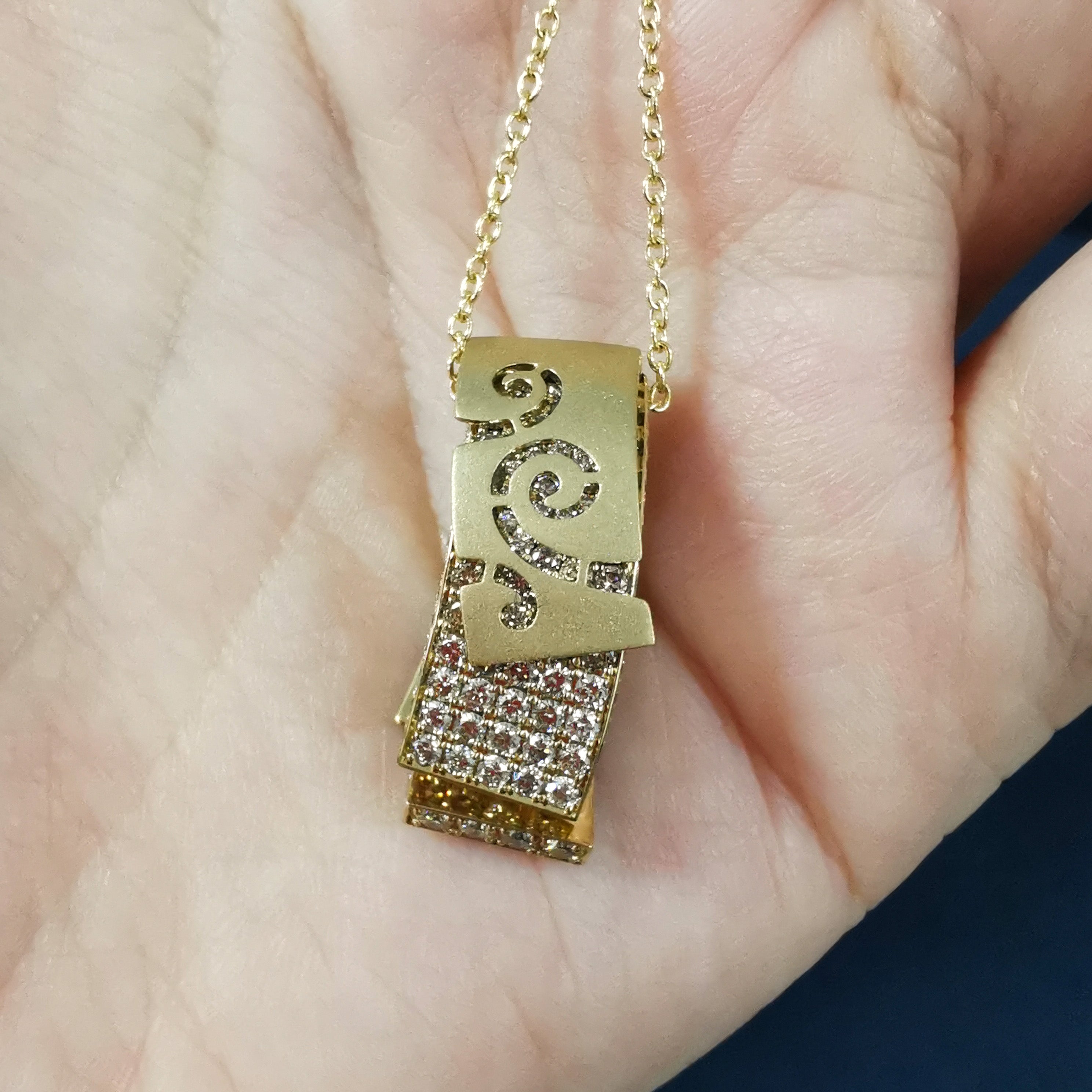 Champagne Diamonds 18K Yellow Gold Pendant, P 0003-1