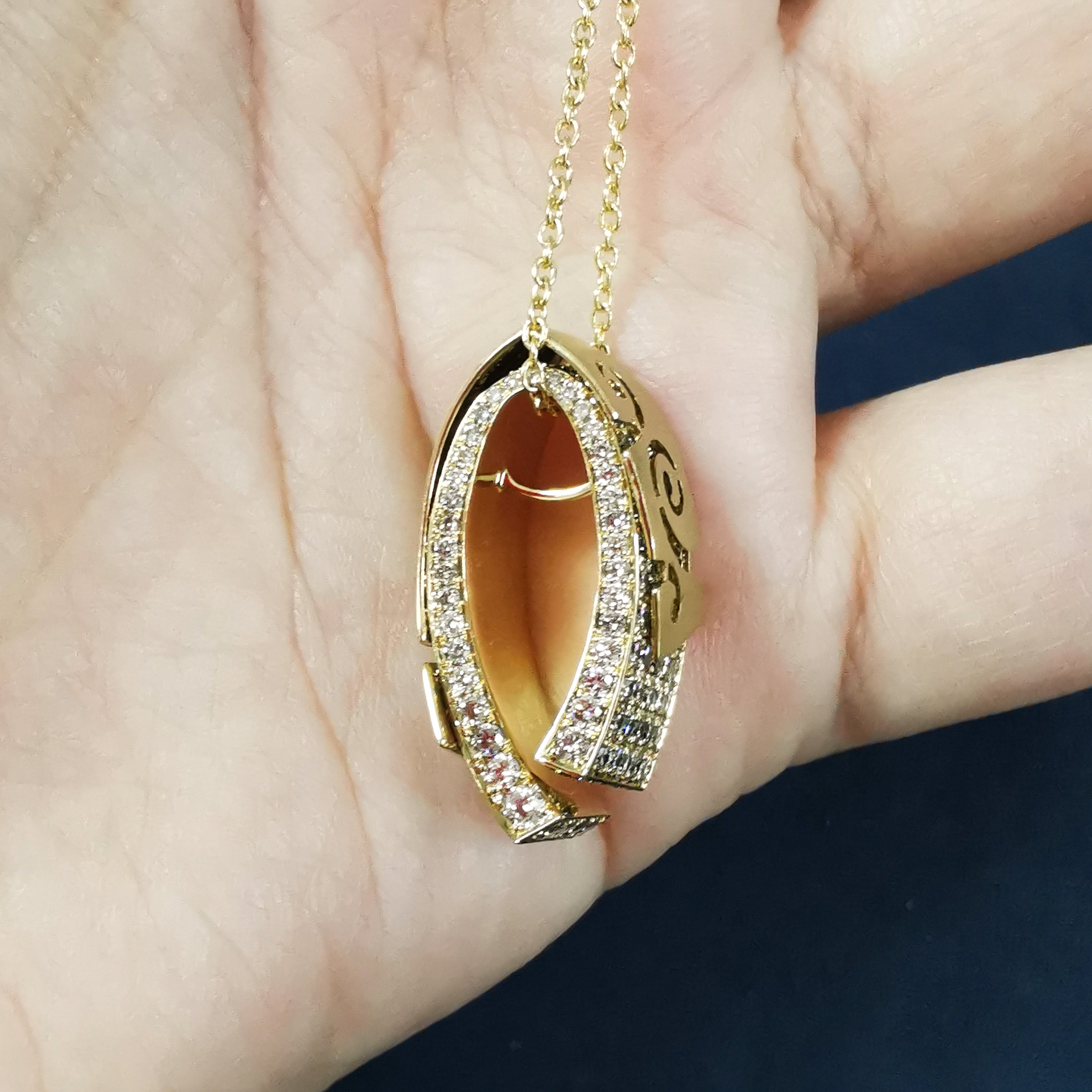 Champagne Diamonds 18K Yellow Gold Pendant, P 0003-1