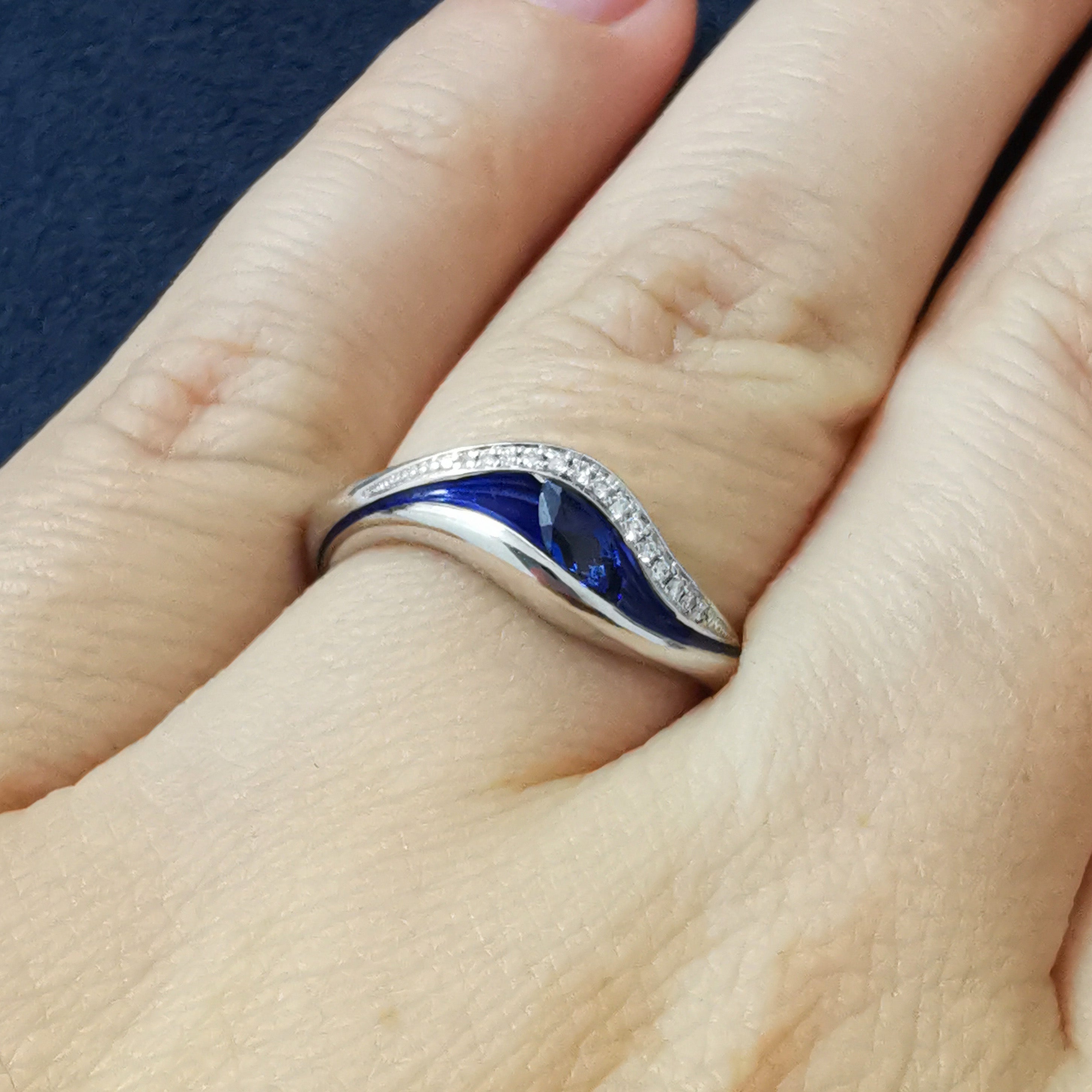 Enamel, Sapphire, Diamonds 18K White Gold Ring, R 0123-8