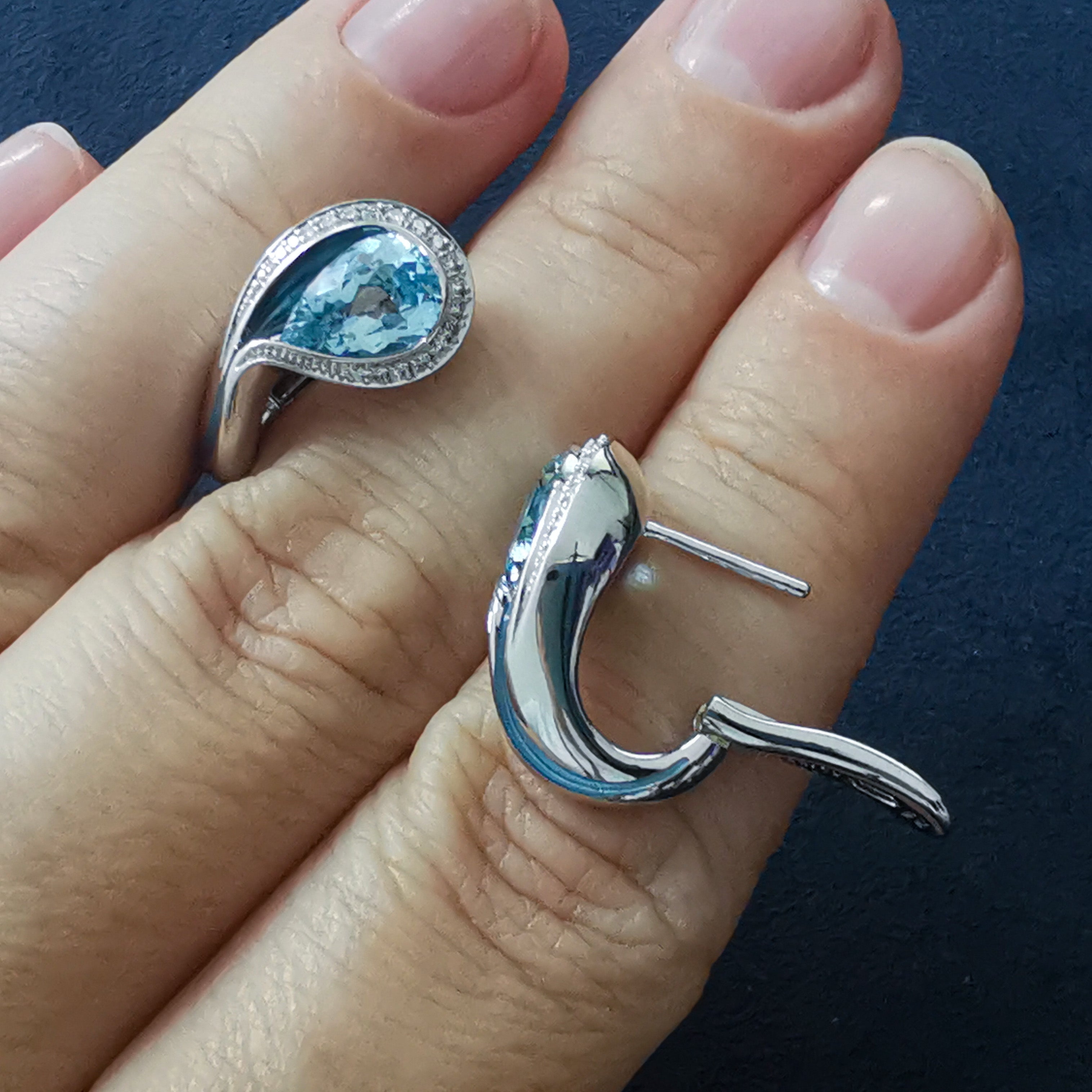 Enamel, Aquamarine, Diamonds 18K White Gold Earrings, E 0123-40