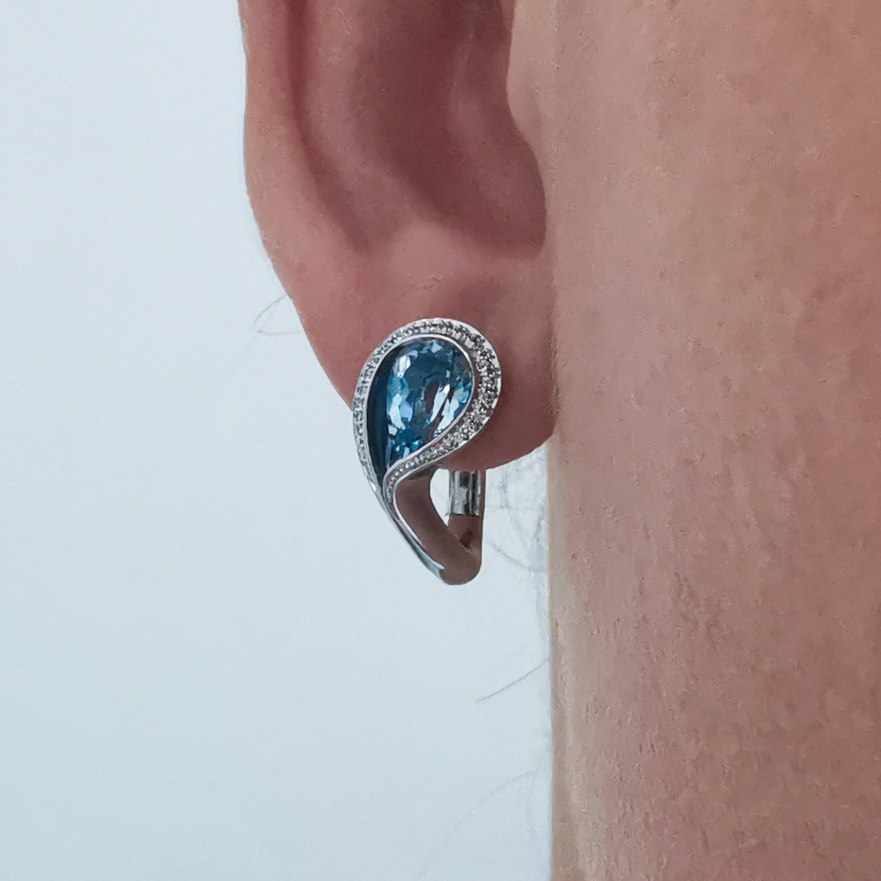 Enamel, Aquamarine, Diamonds 18K White Gold Earrings, E 0123-40