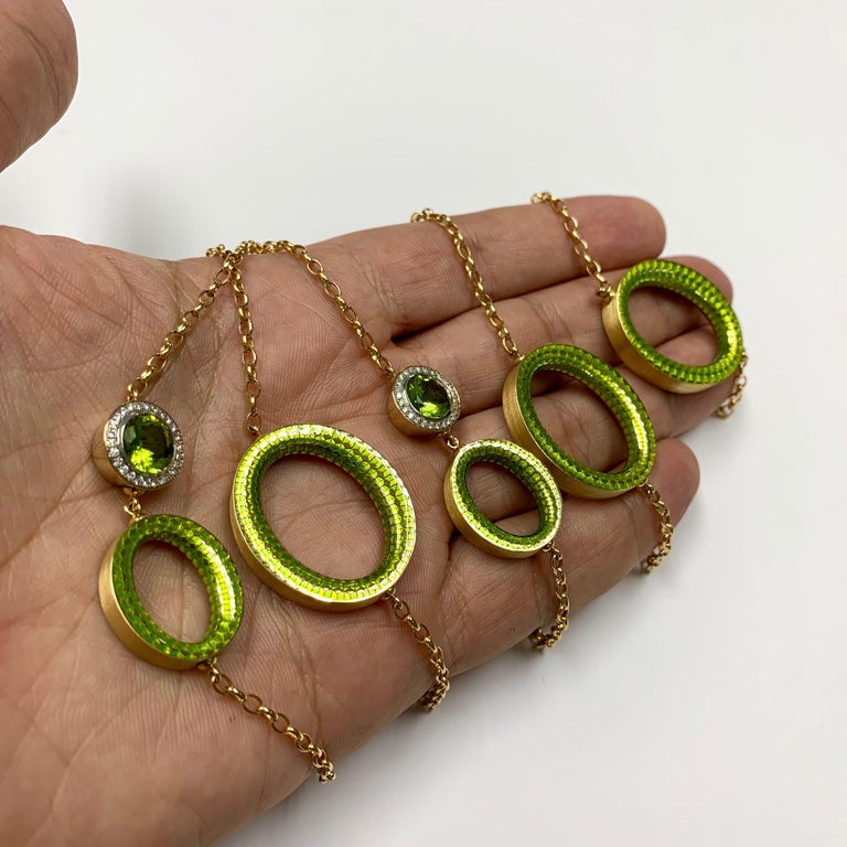 Enamel, Peridot, Diamonds 18K Yellow Gold Necklace (Sotuar), N 0178-10