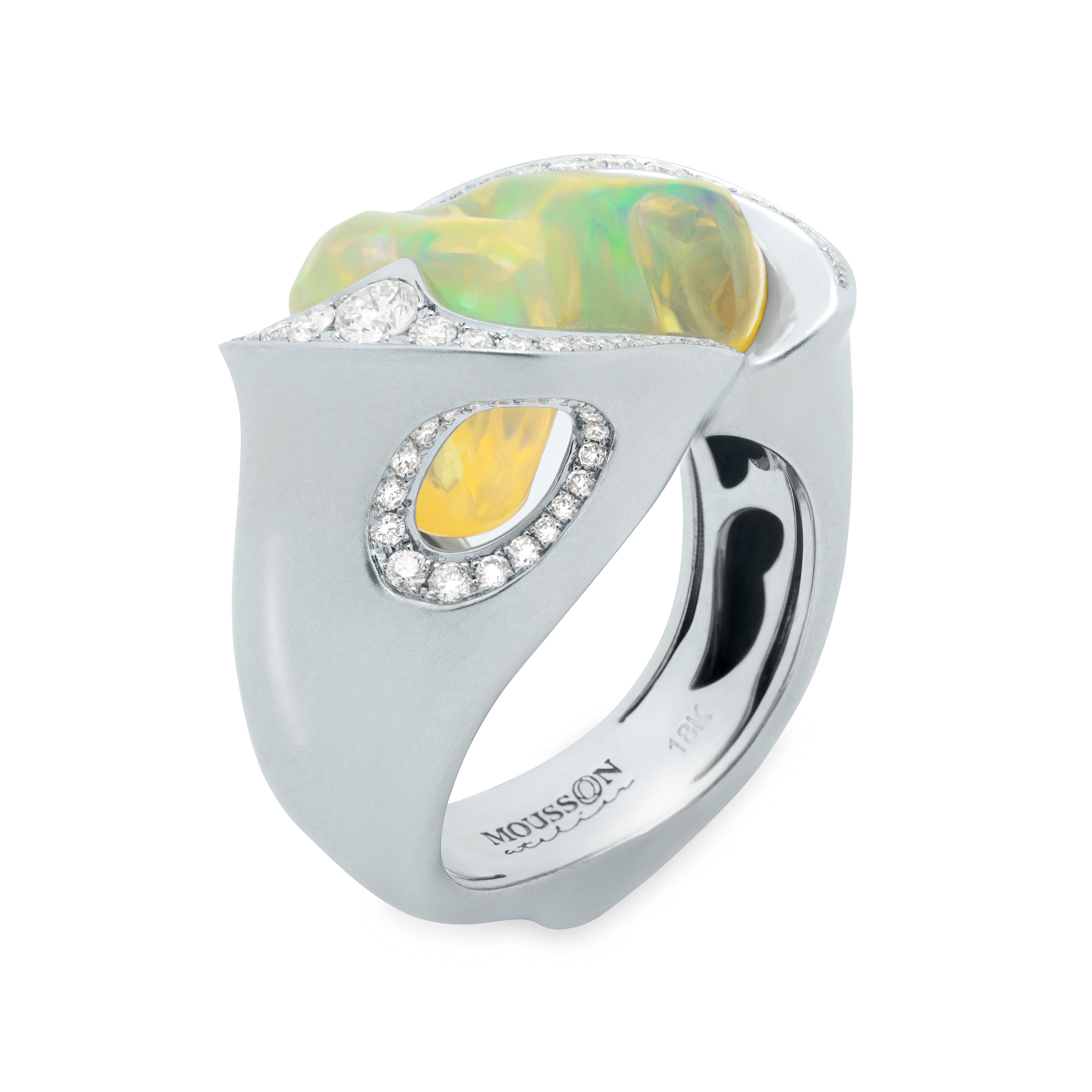 R 0028-0/4 18K White Gold, Mexican Fire Opal, Diamonds Ring