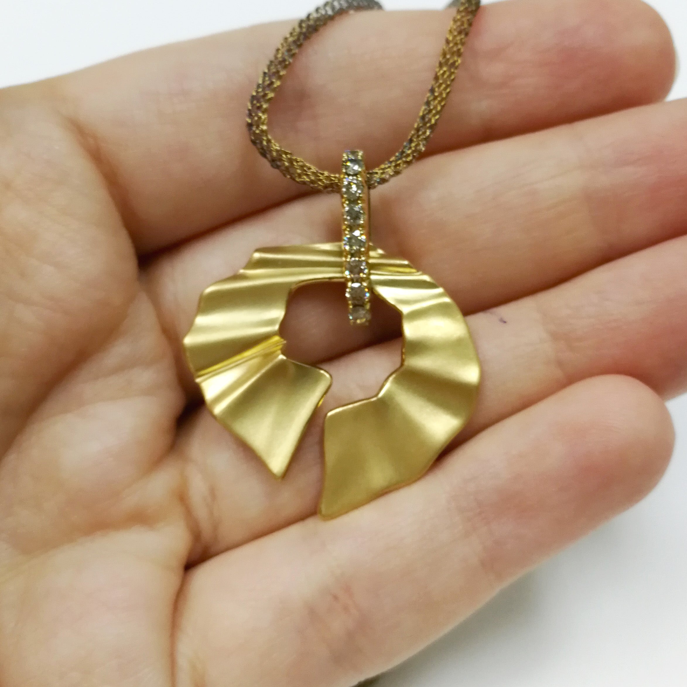 Champagne Diamonds 18K Yellow Gold Pendant, P 0002-0